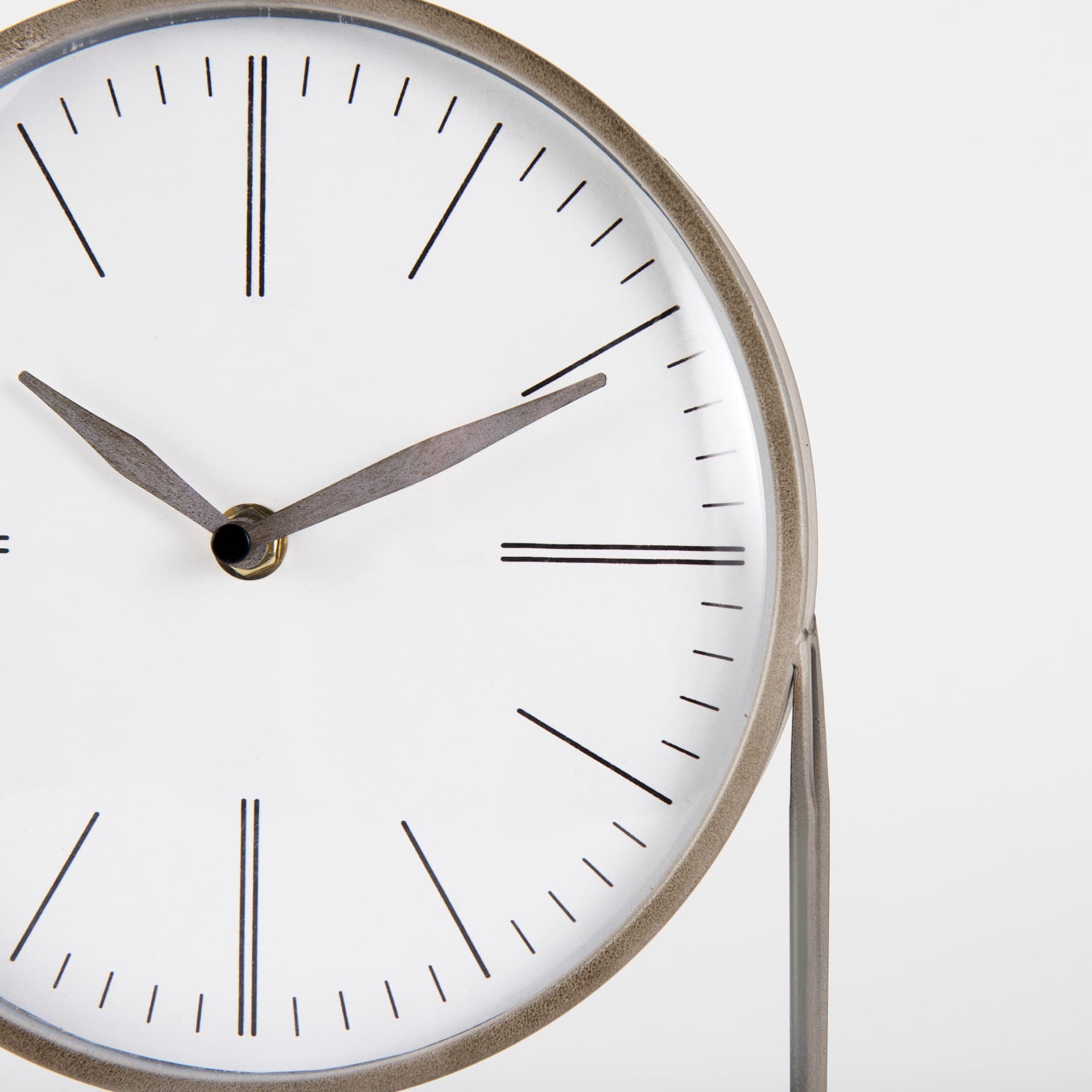 Aurus Matte Gray Metal Table Clock — product photograph