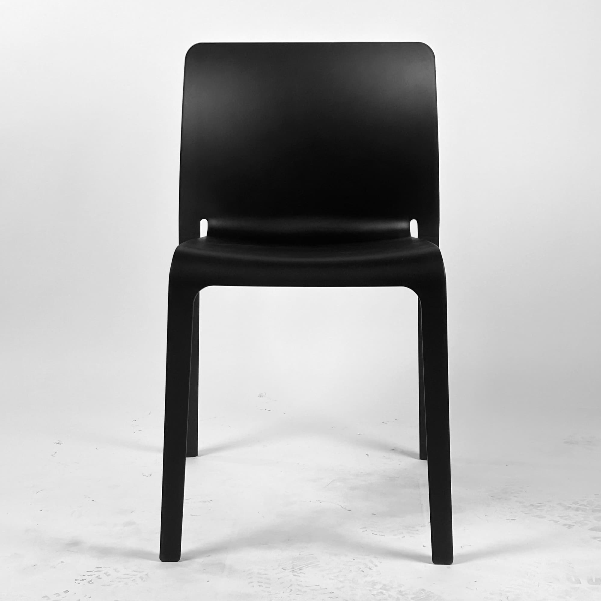 Faro Stackable Chair — product photograph