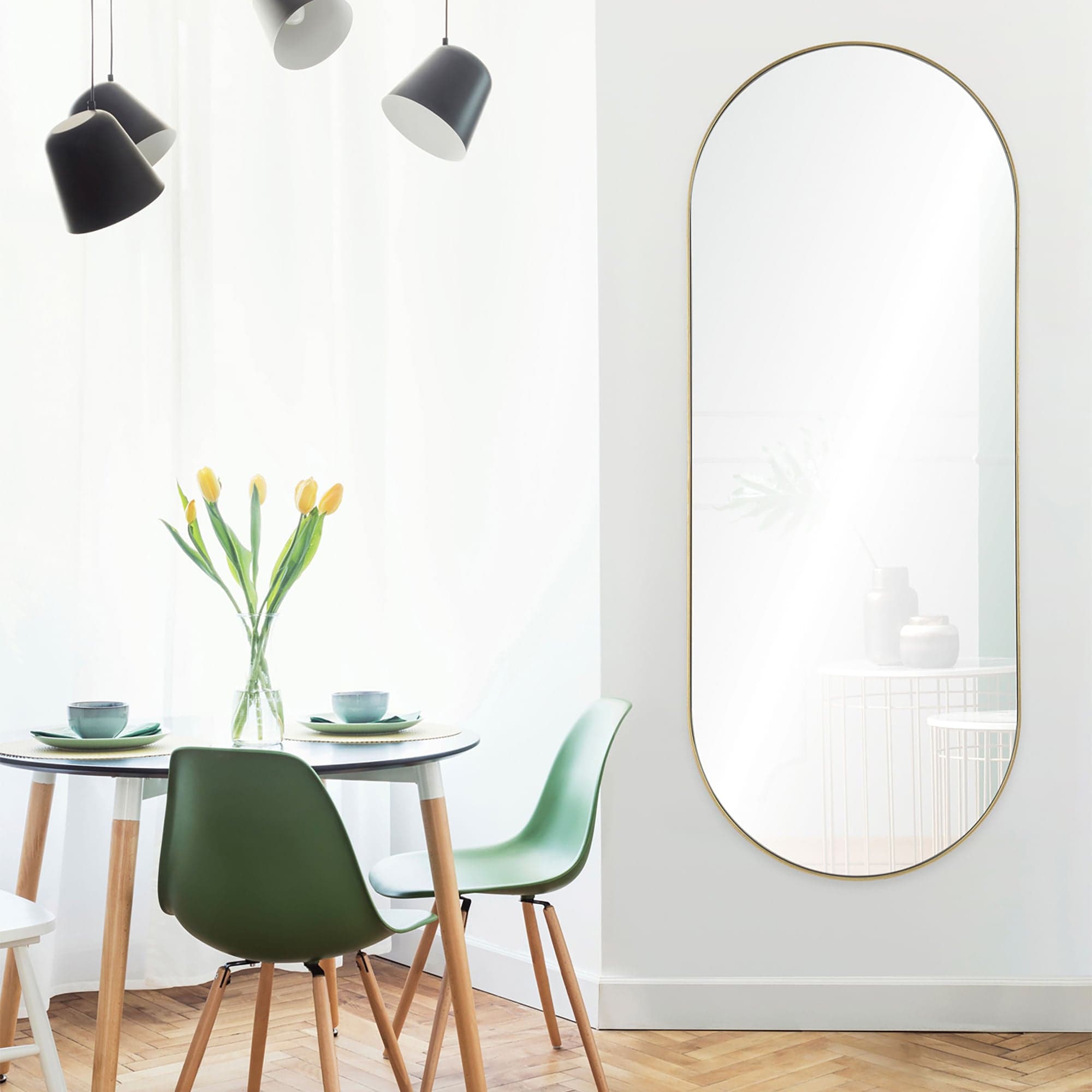 Marius — product photograph
