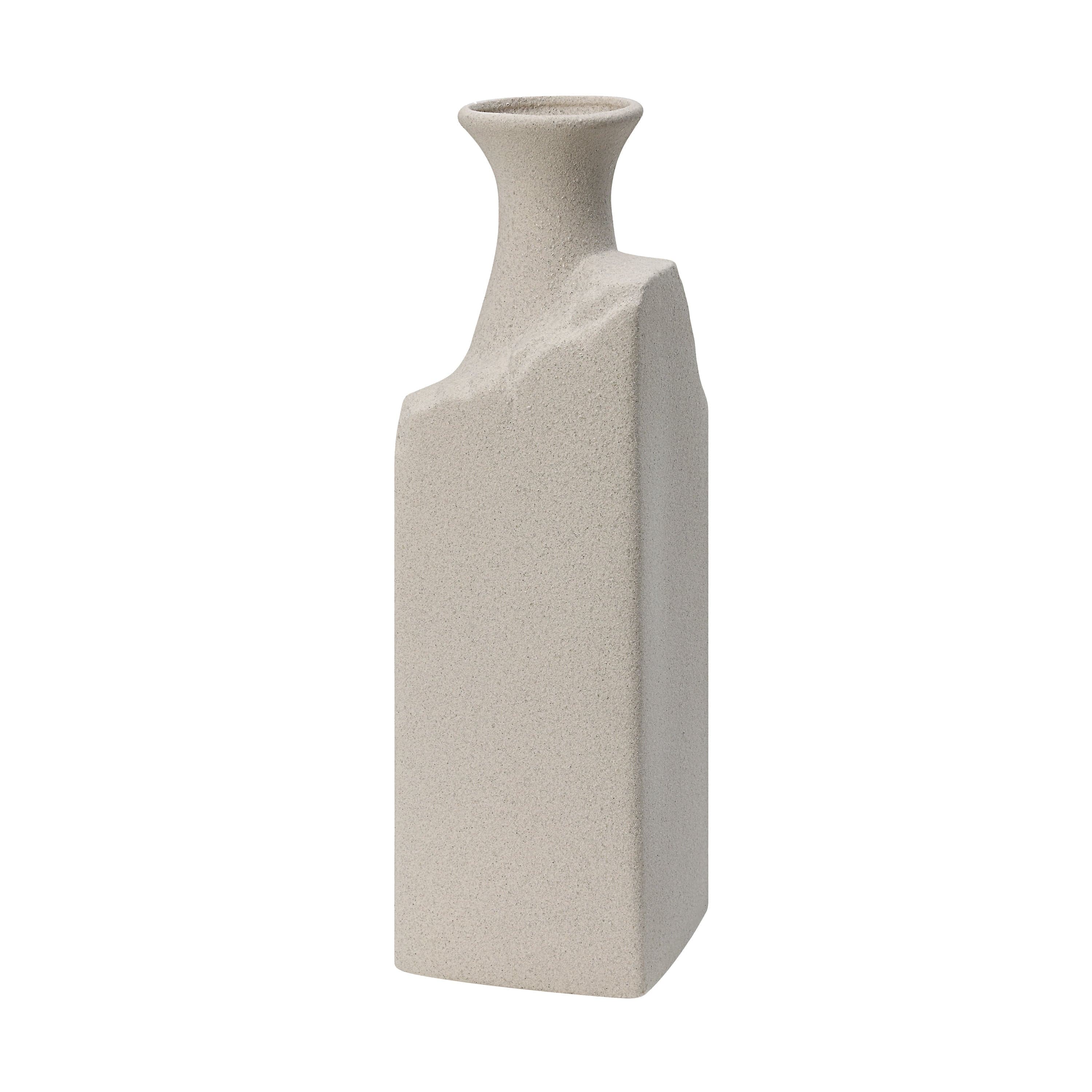 Adonia — product photograph
