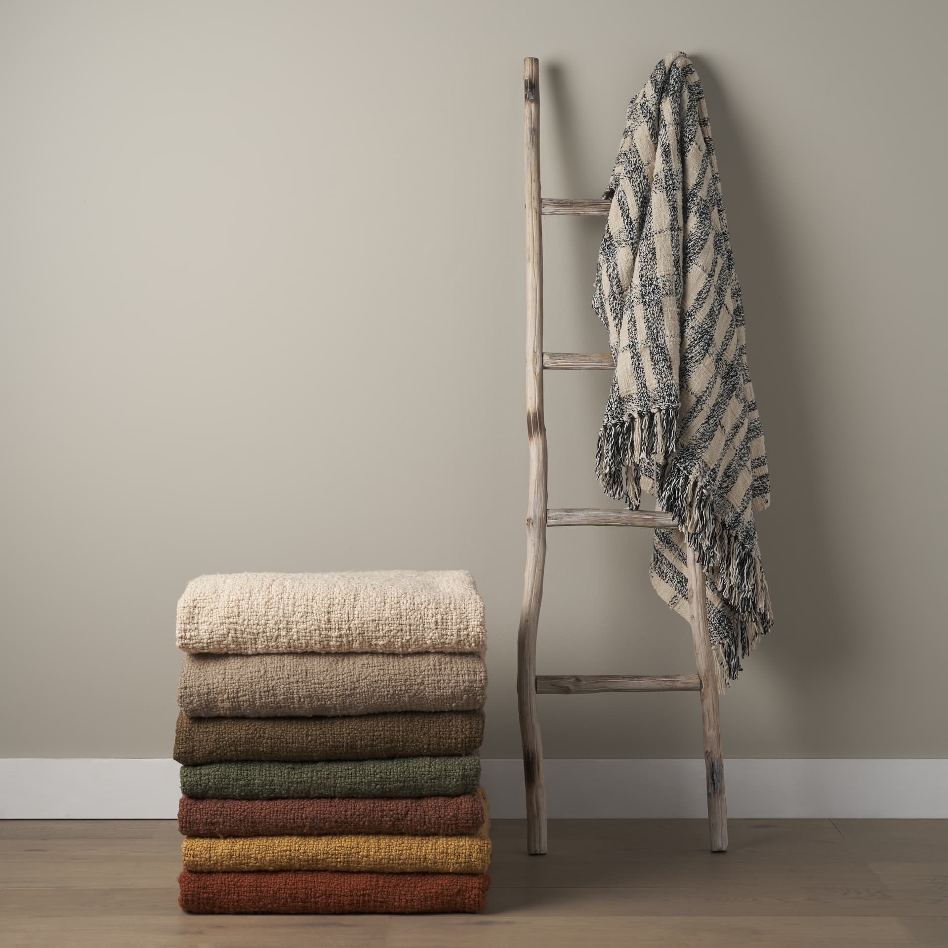 Kambal Mahogany Woven Cotton Throw Blanket — product photograph