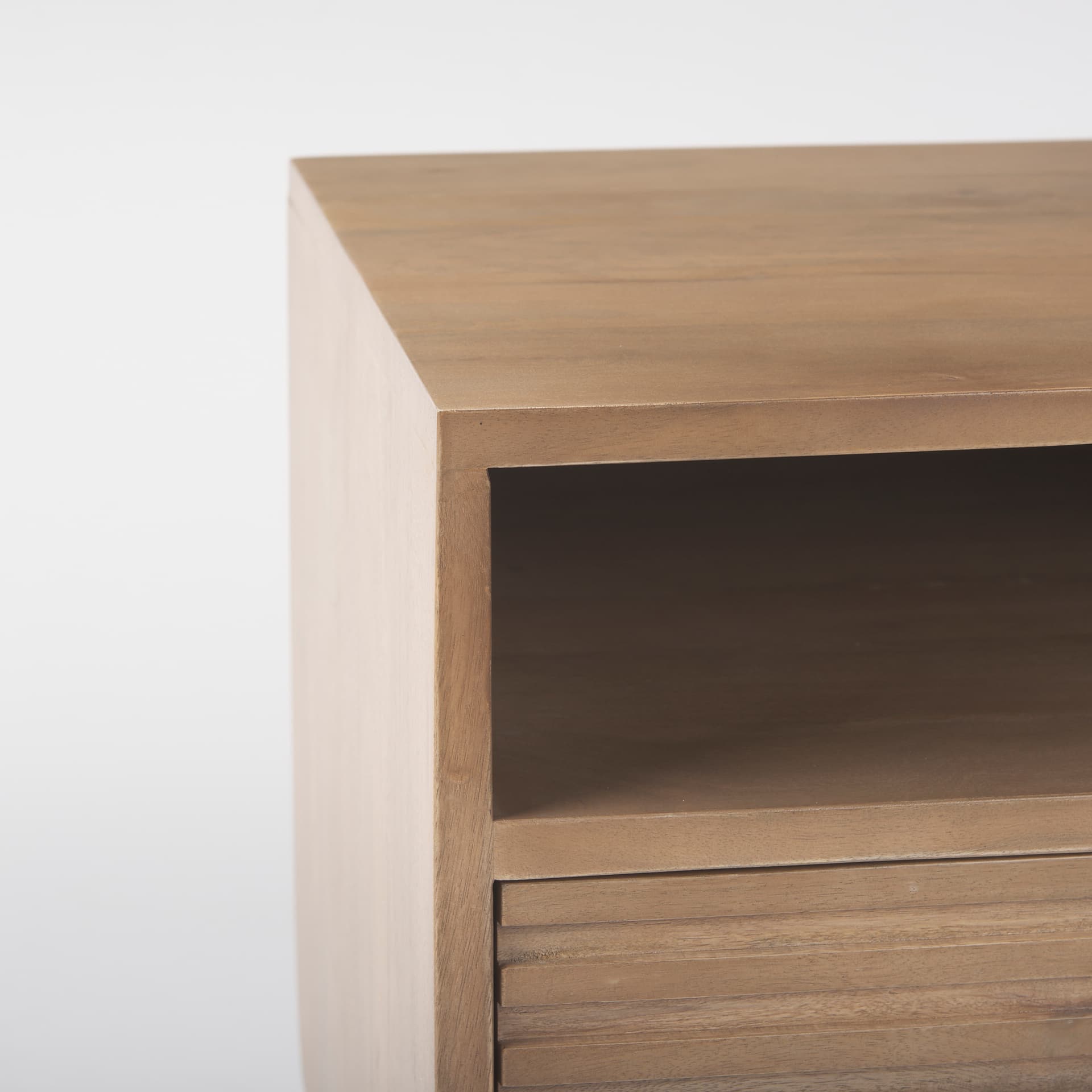 Sable 19.0L x 19.0W x 21.5H Light Brown Wood Side Table — product photograph