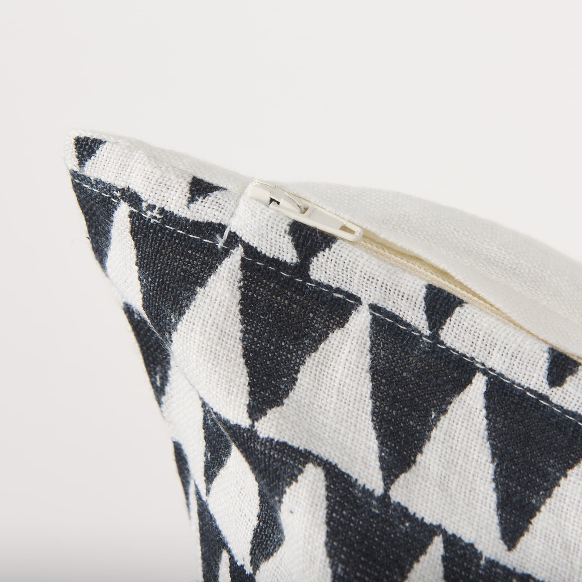 Jolie 22x22 Cream w/ Black Print Linen Square Pillow Cover w/Filler — product photograph
