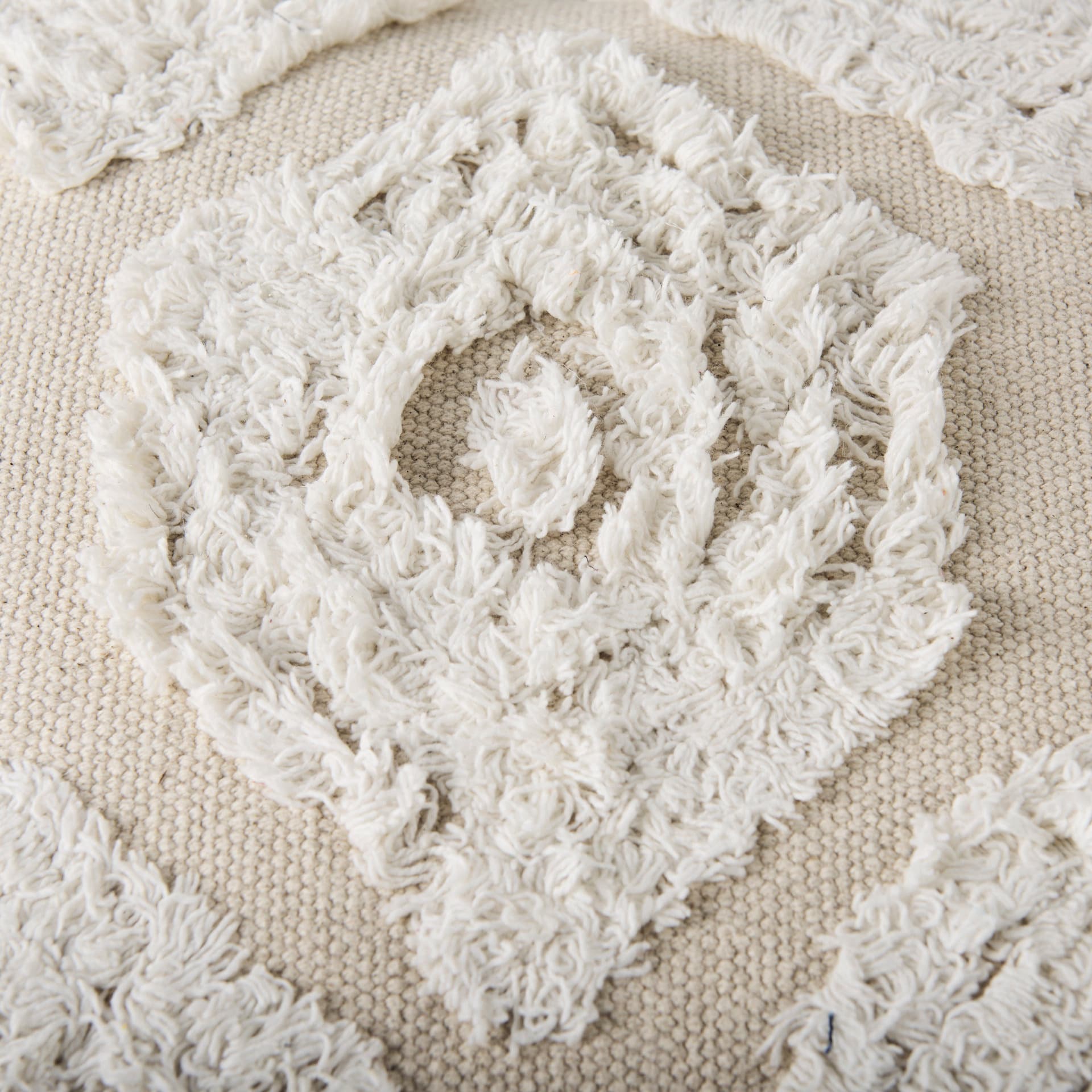Ekanta 16.0L x 16.0W x 16.0H Cream/Beige Patterned Cotton Pouf — product photograph