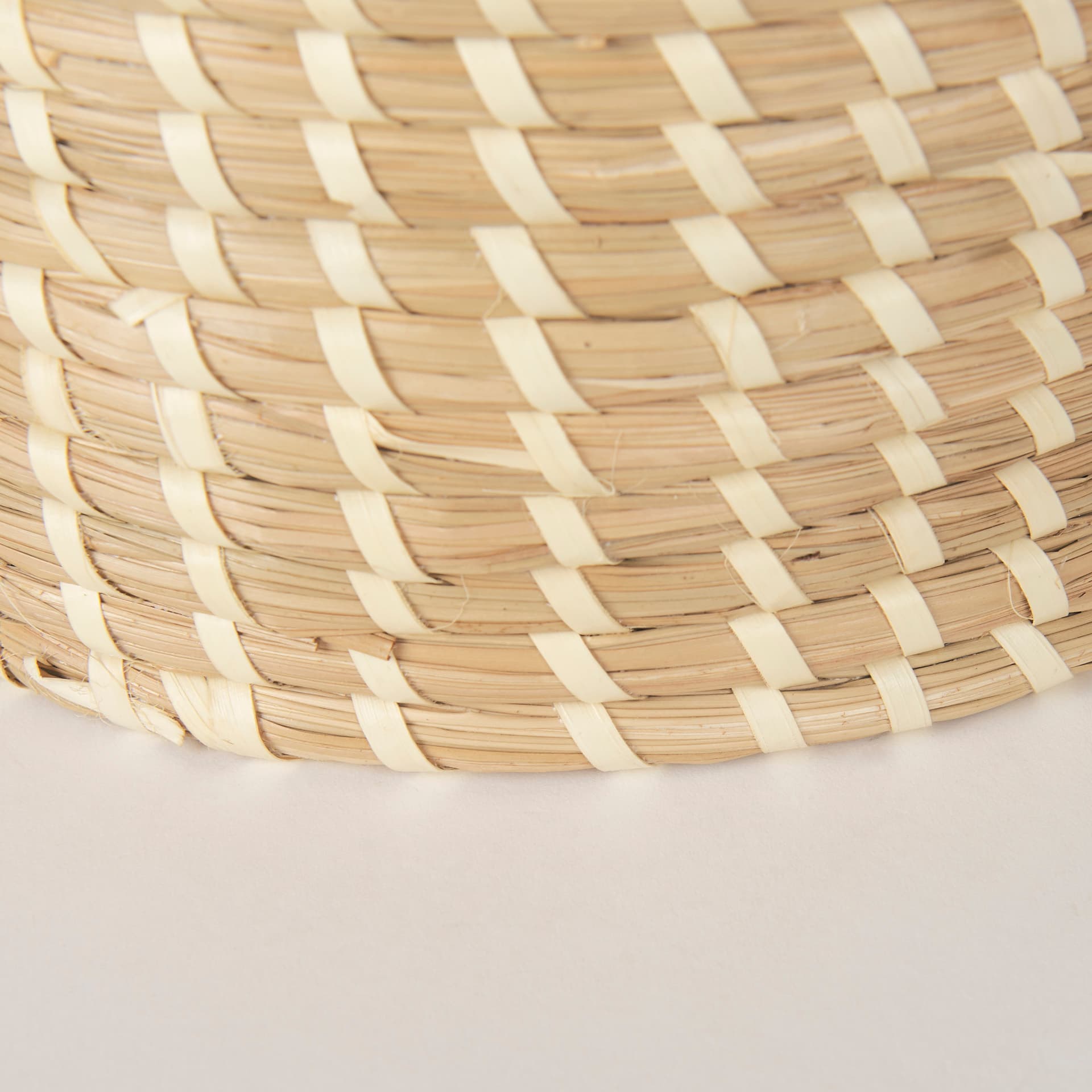 Kailini Set of 3 Nesting Seagrass & Palm Leaf Boxes with Lids — product photograph
