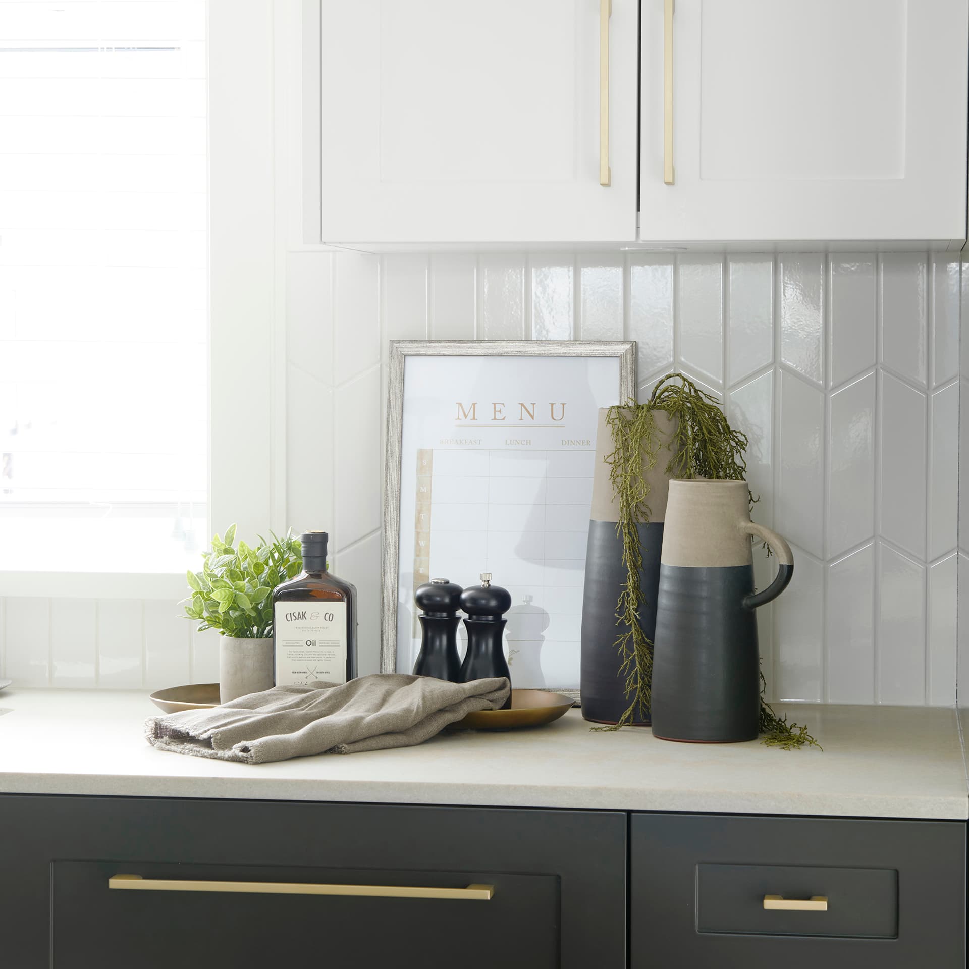 Garand Medium 15H Two-Toned Black/Natural Ceramic Jug — product photograph
