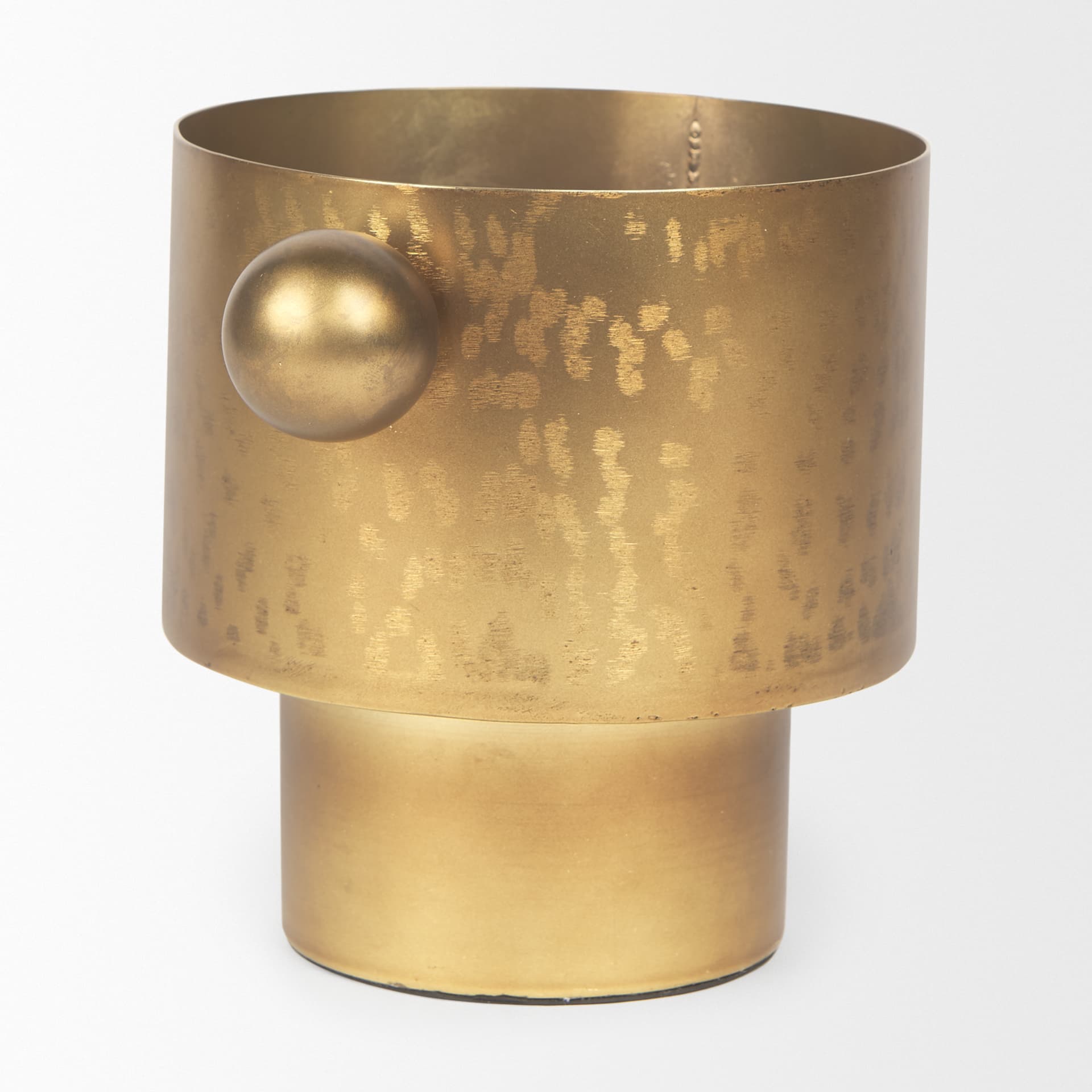 Juno 6.5H Medium Gold Iron Medium Vase — product photograph