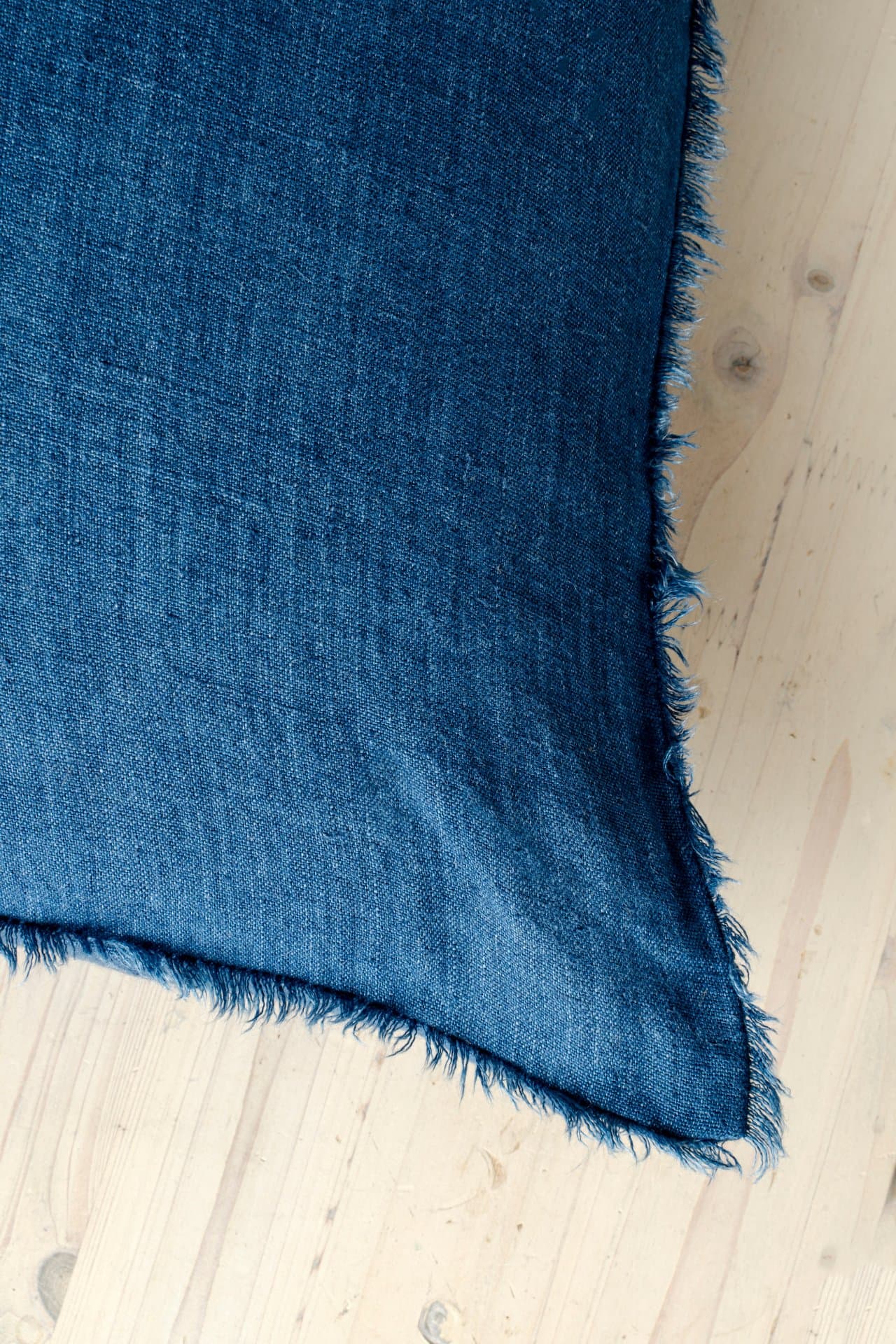 Lina 24x24 Cobalt Linen Decorative Pillow Cover — product photograph