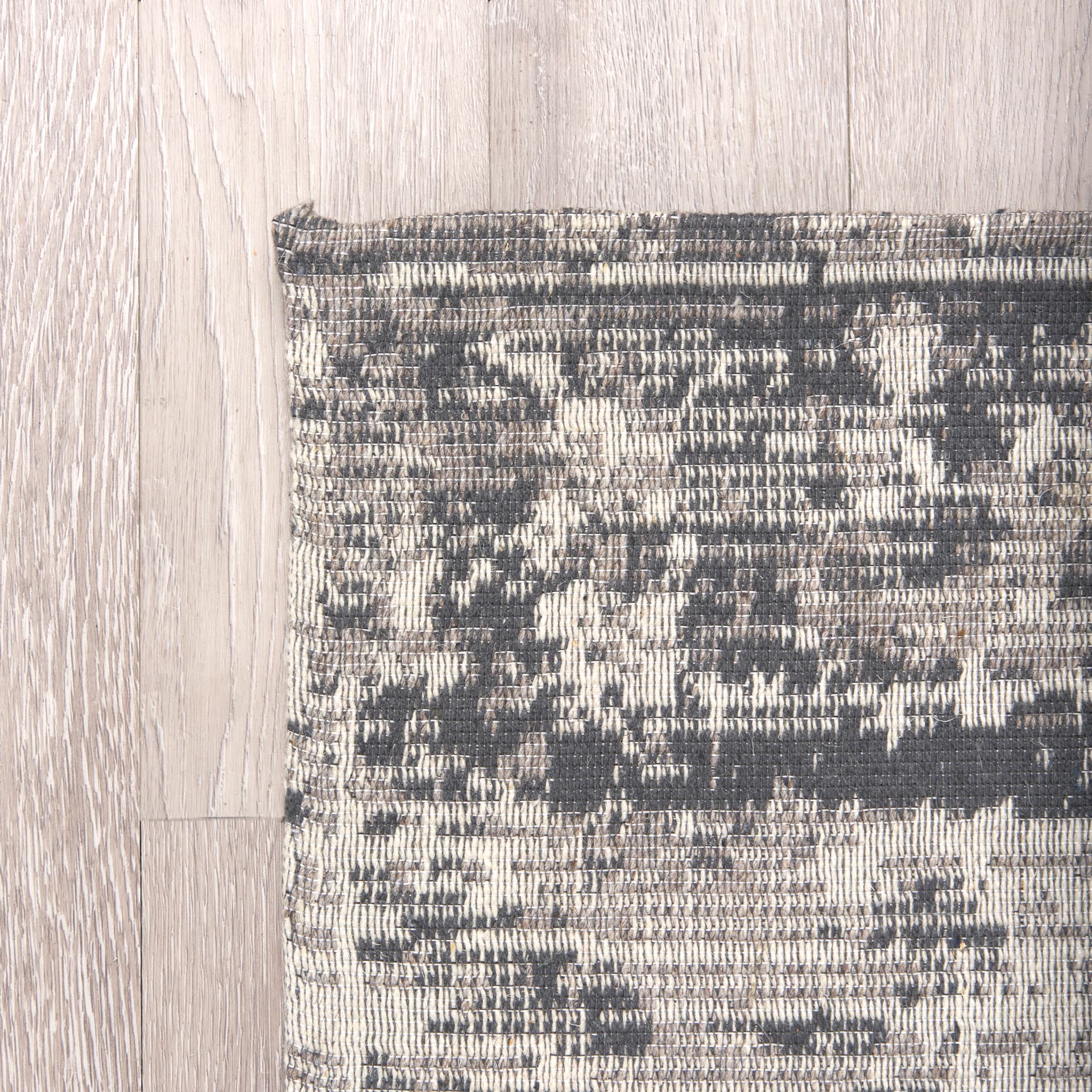 Greyson 96.0L x 60.0W x 0.4H Gray Area Rug — product photograph