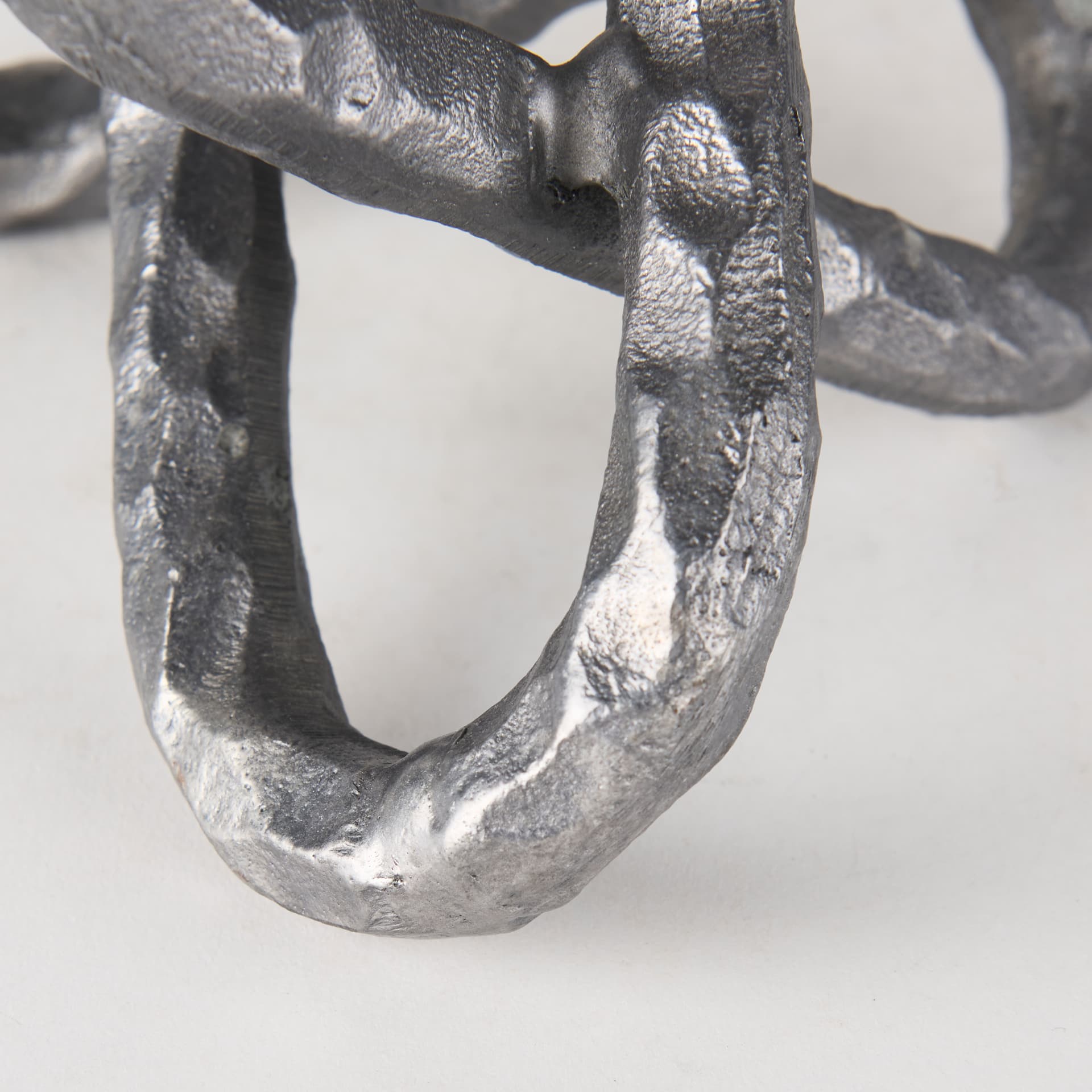 Wilhelm I (Small) 7L x 7W Silver Metal Link Decor Object — product photograph
