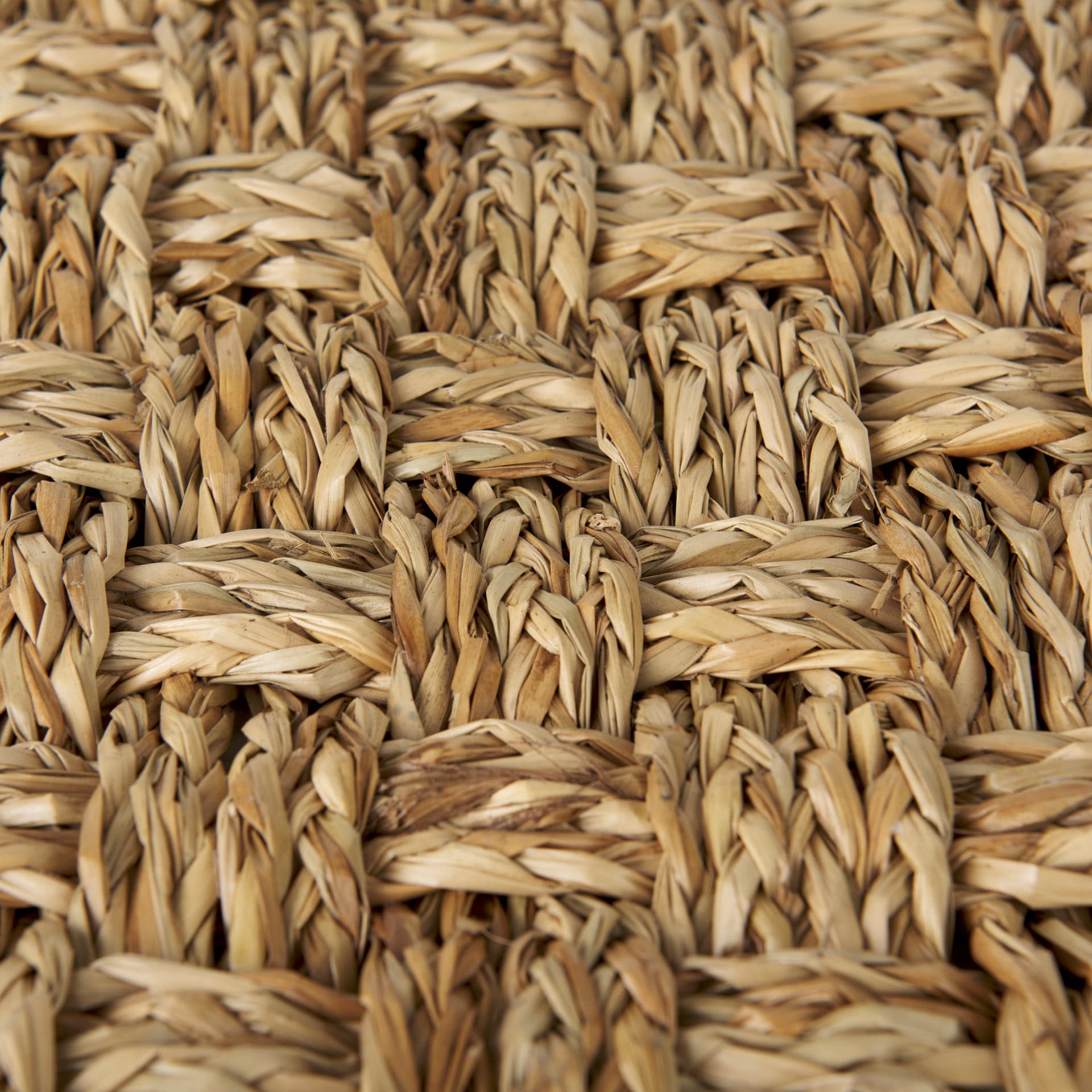 Adele 17.7L x 17.7W x 17.7H Medium Brown Seagrass Woven Square Pouf — product photograph