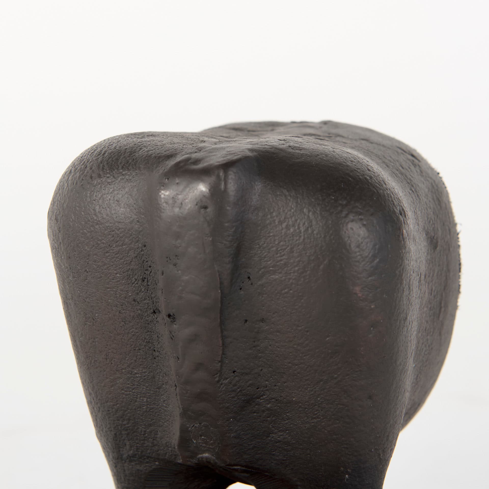Taurus III (Set of 2) 9L x 4W Black Cast Aluminum Bull Bookends — product photograph