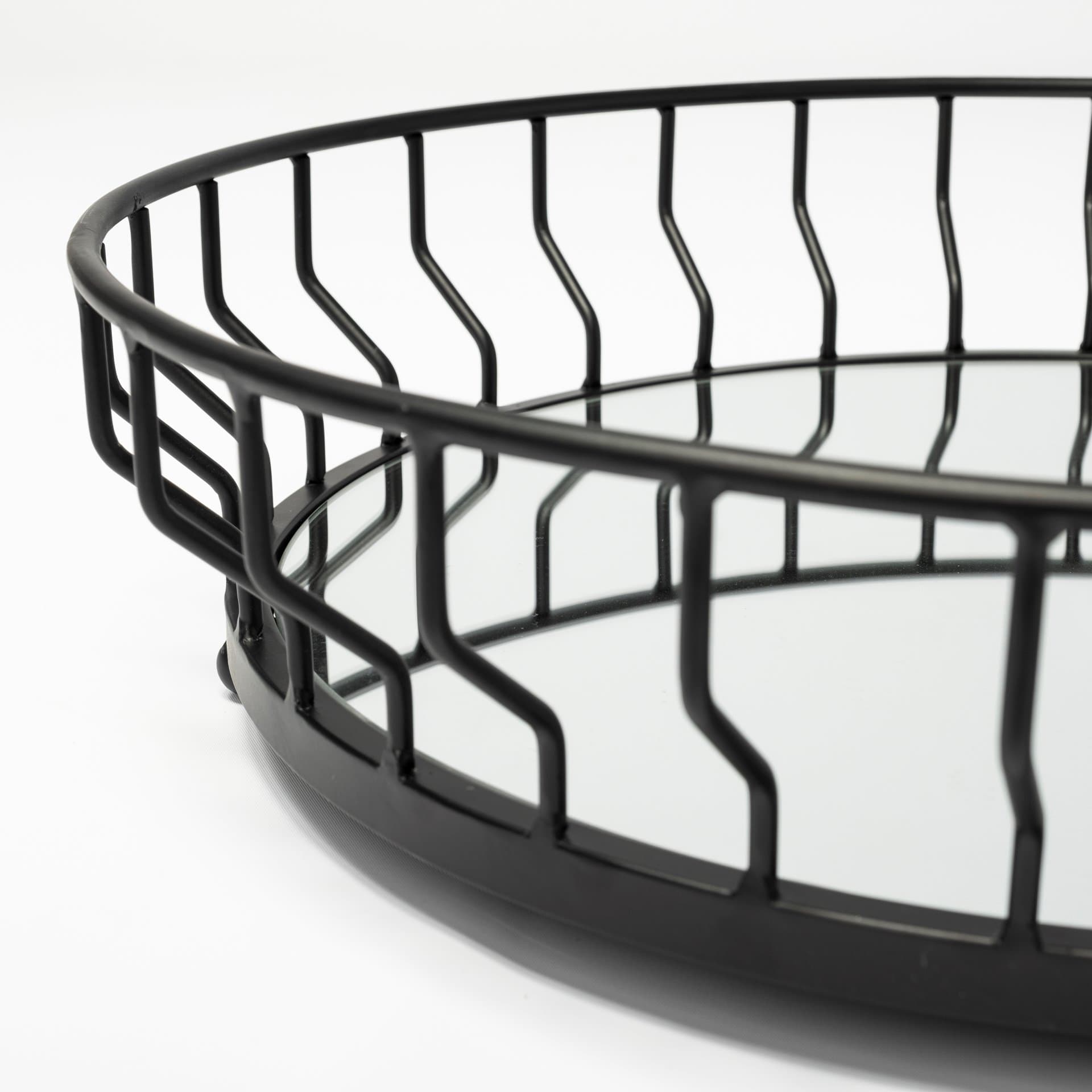 Helena 20L x 20W Black Metal Mirrored Bottom Round Serving Tray — product photograph