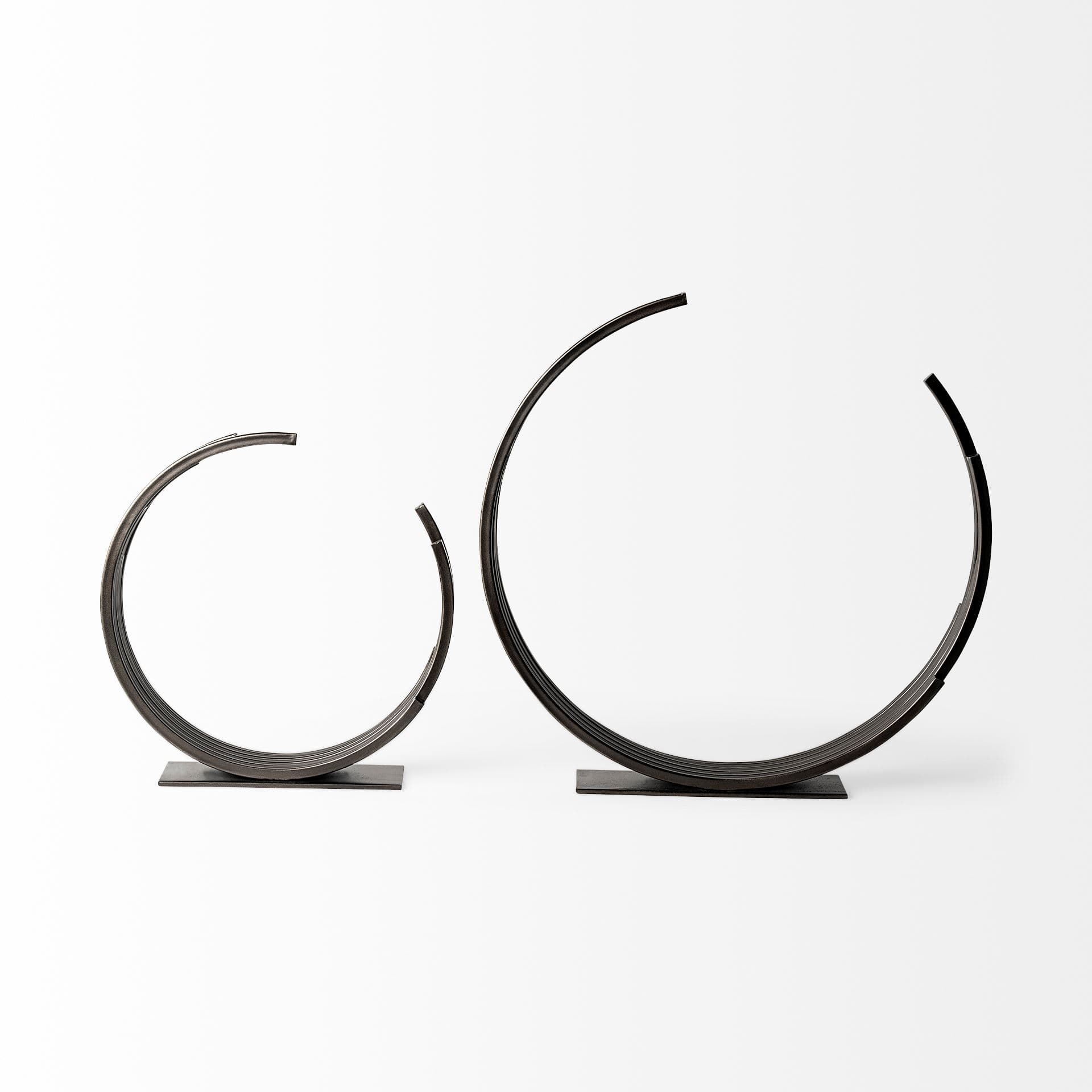 Taj (Large) 21L x 3W Black Broken Halo Decorative Object — product photograph