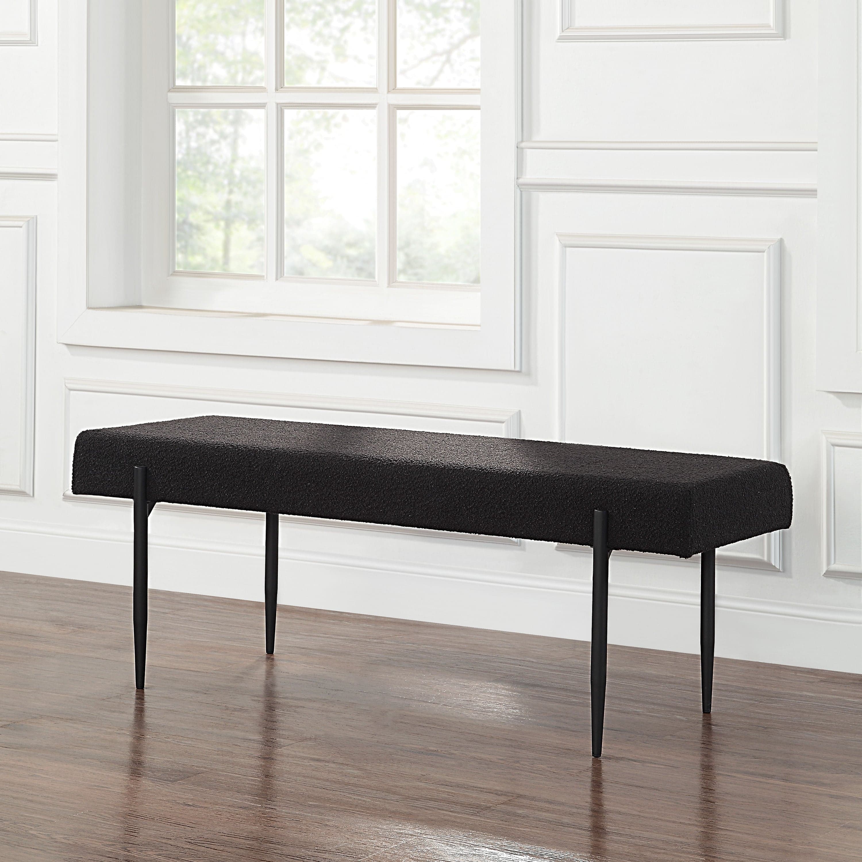 Lowe — product photograph