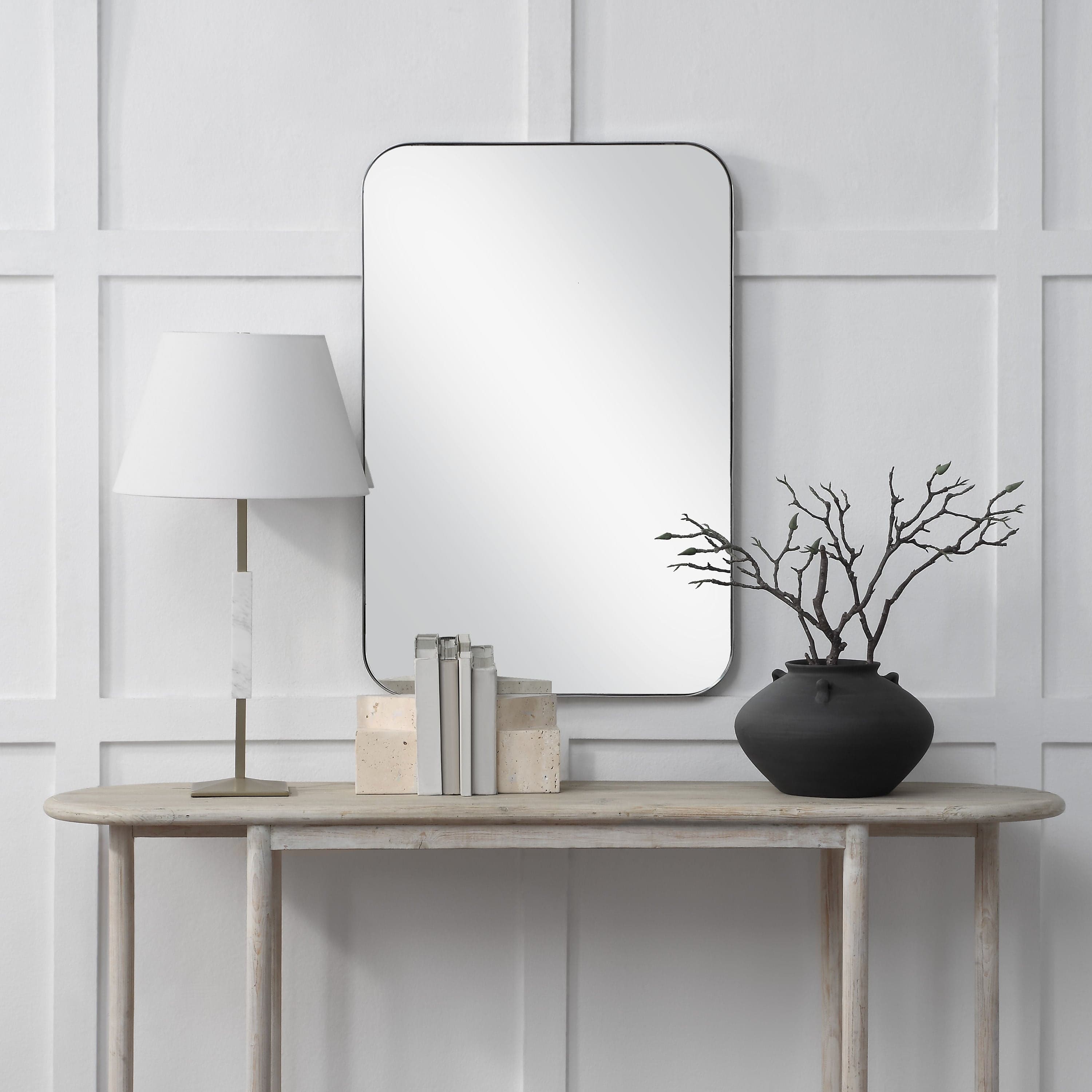 Louvas — product photograph