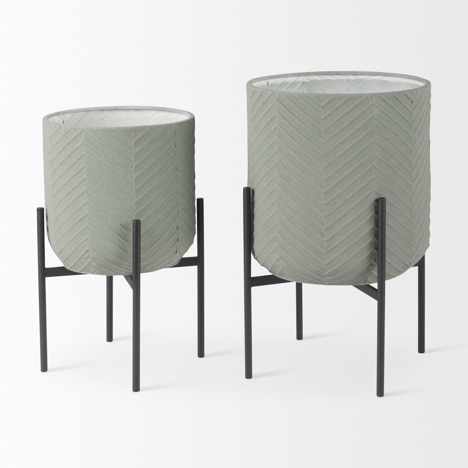 Mabel Set of Two 15.4 x 24.8 Green Top W/ Black Iron Base Plant Stands — product photograph