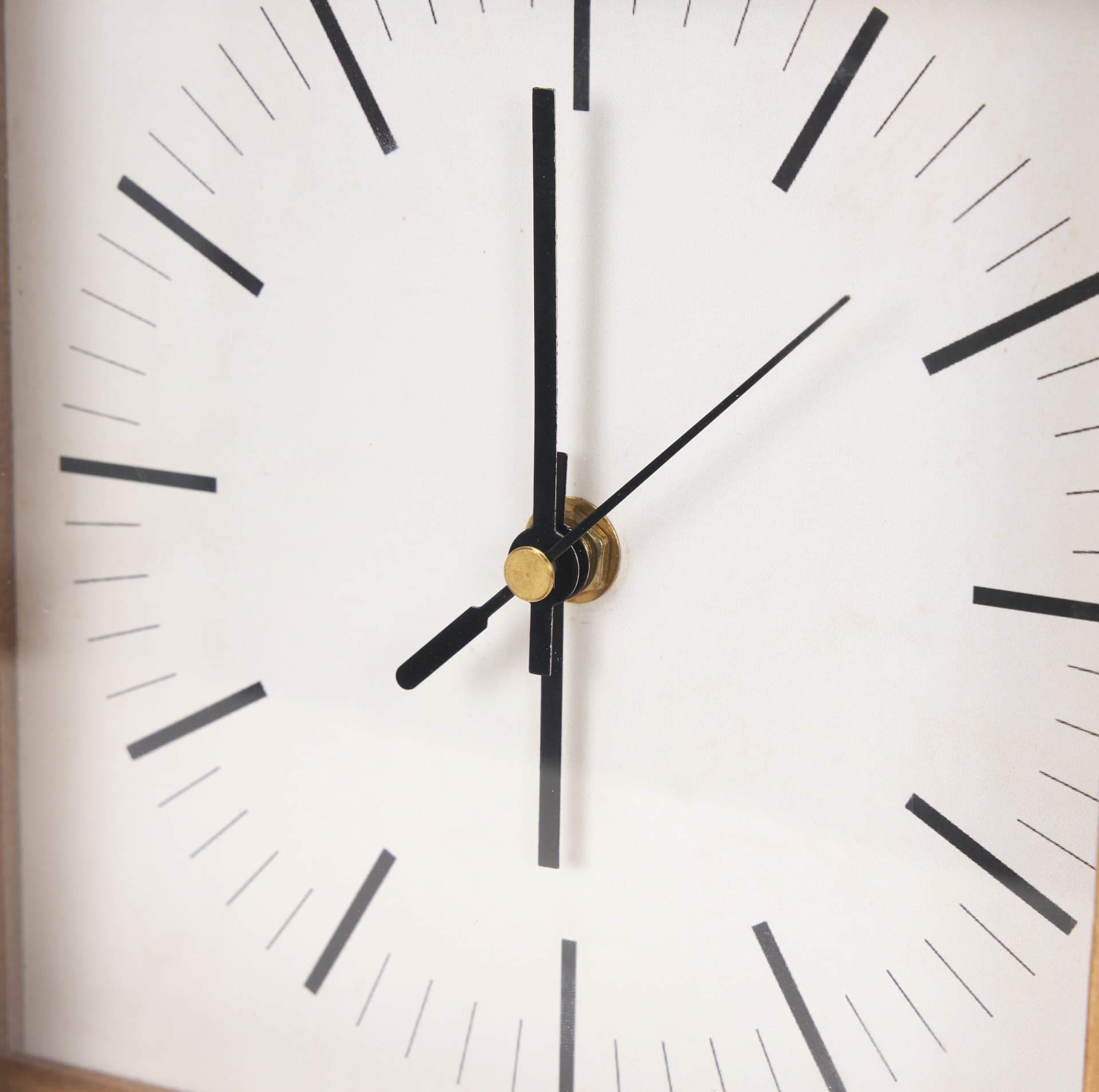 Renaya Light Brown Wood w/ Matte Black Metal Base Table Clock — product photograph