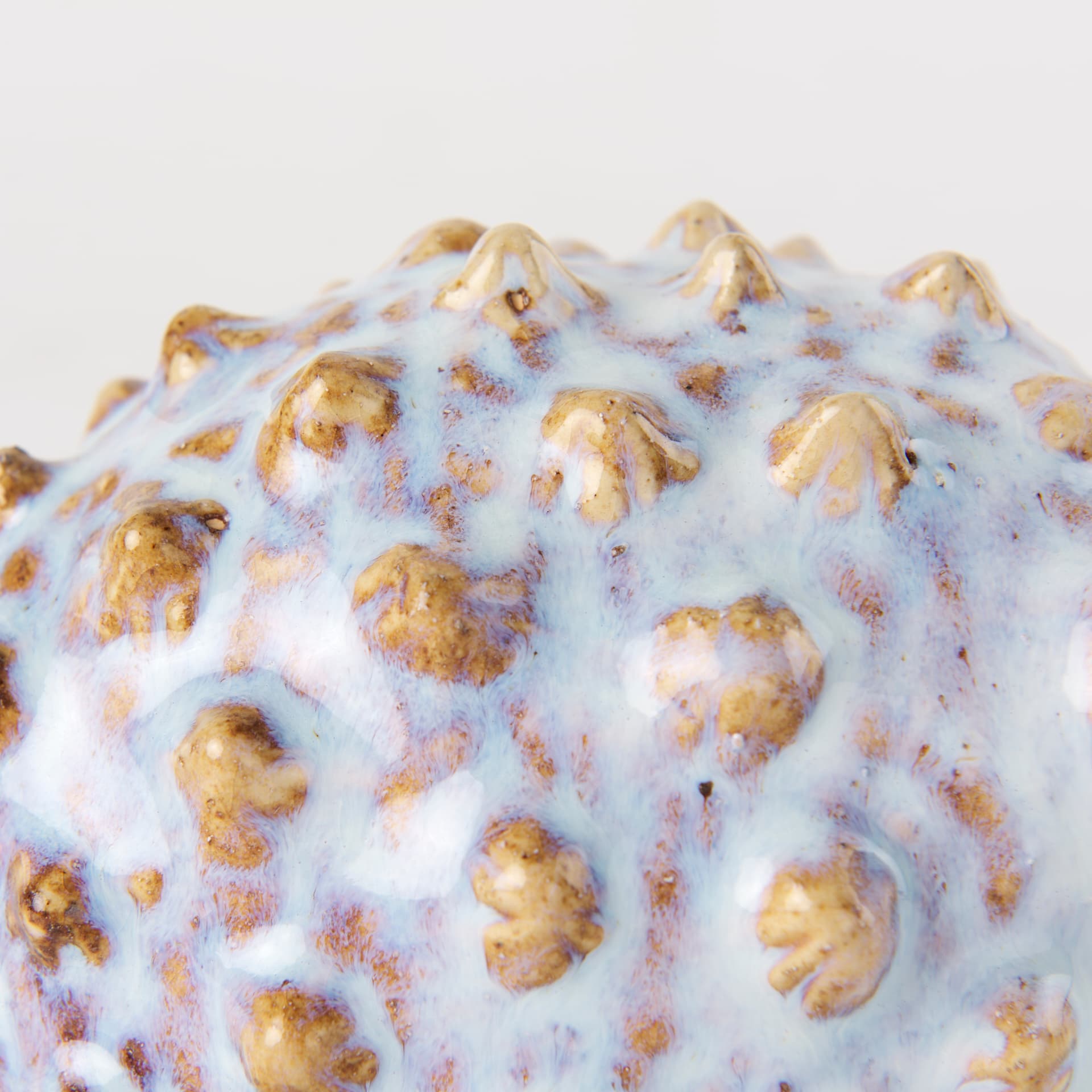 Spike I (Small) 8L x 4W Off-White Ceramic Puffer Fish — product photograph