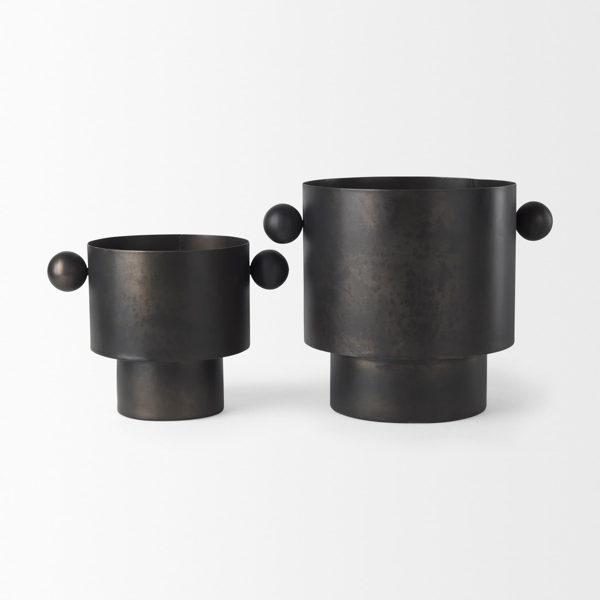 Juno 8.5H Large Black Iron Vase — product photograph
