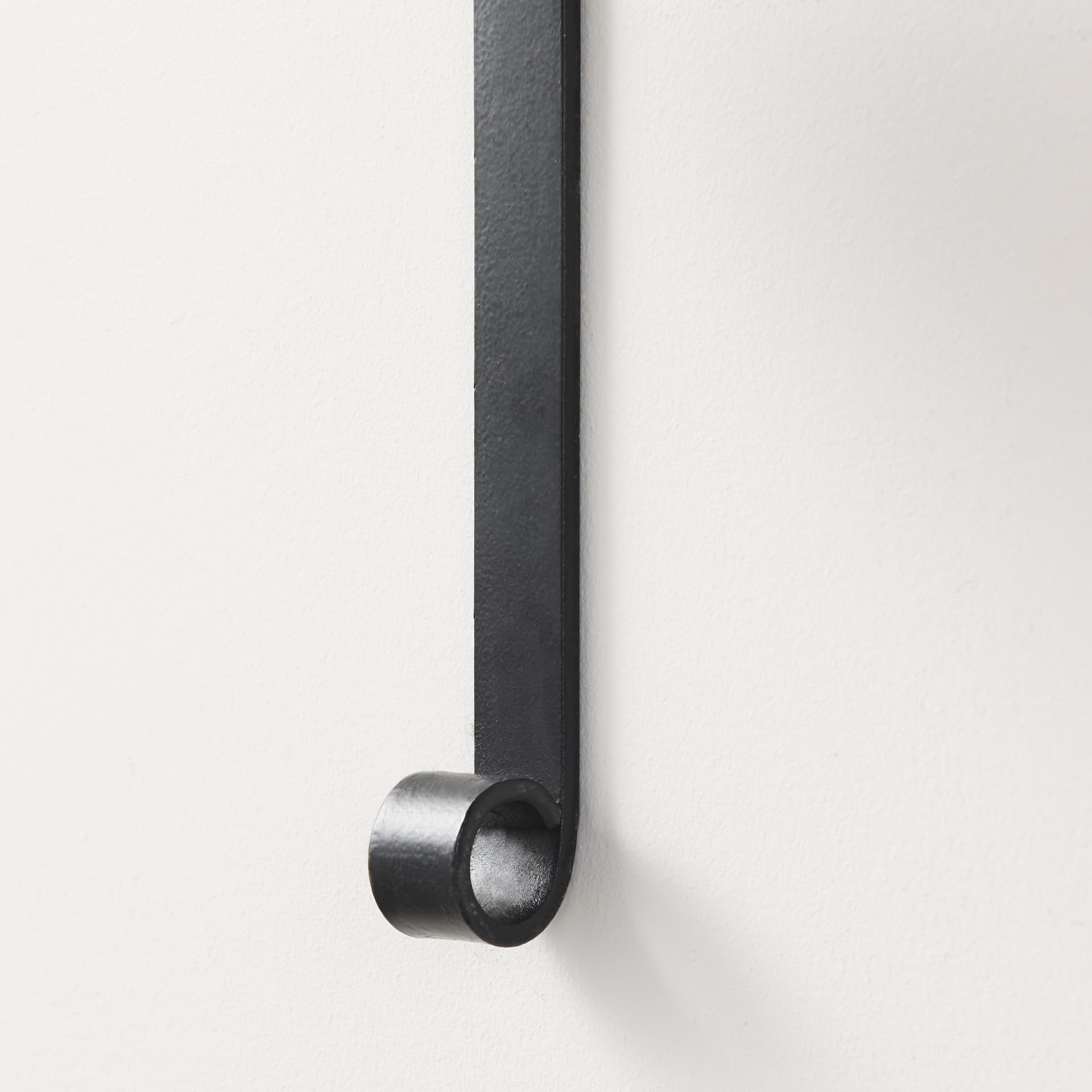 Kero 5.9L x 6.9W x 24.0H Black Metal Wall Candle Holder — product photograph