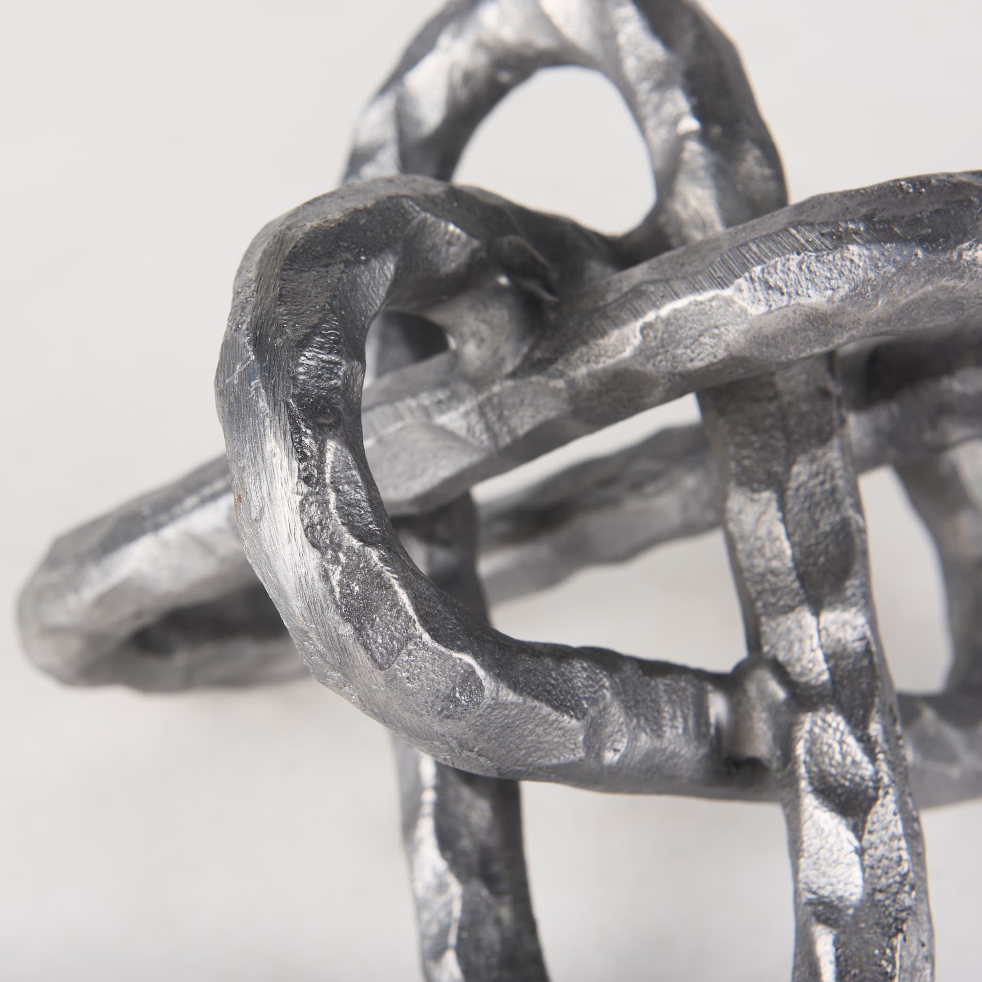 Wilhelm I (Small) 7L x 7W Silver Metal Link Decor Object — product photograph