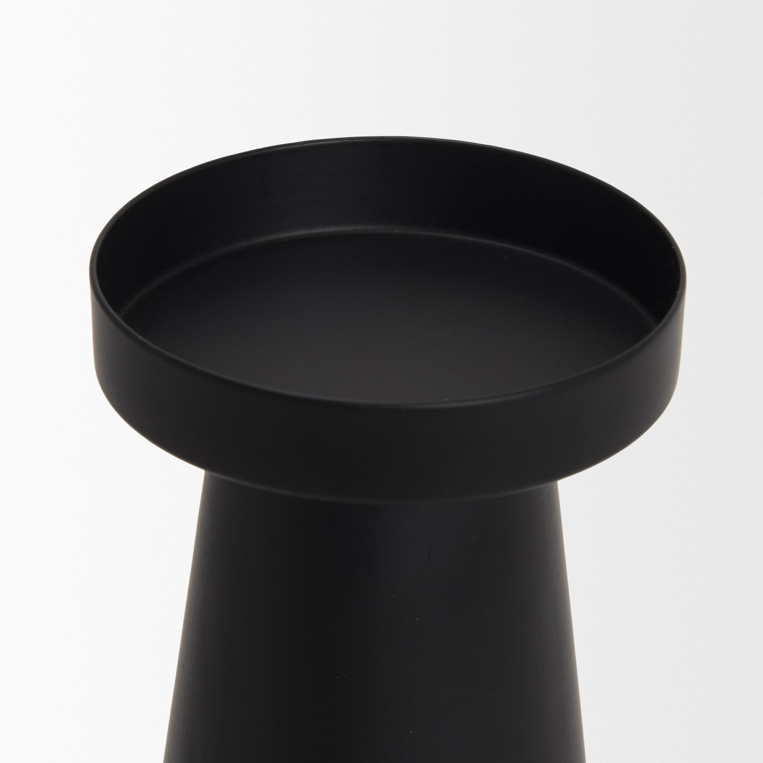Quadir Medium Matte Black Metal Candle Holder — product photograph