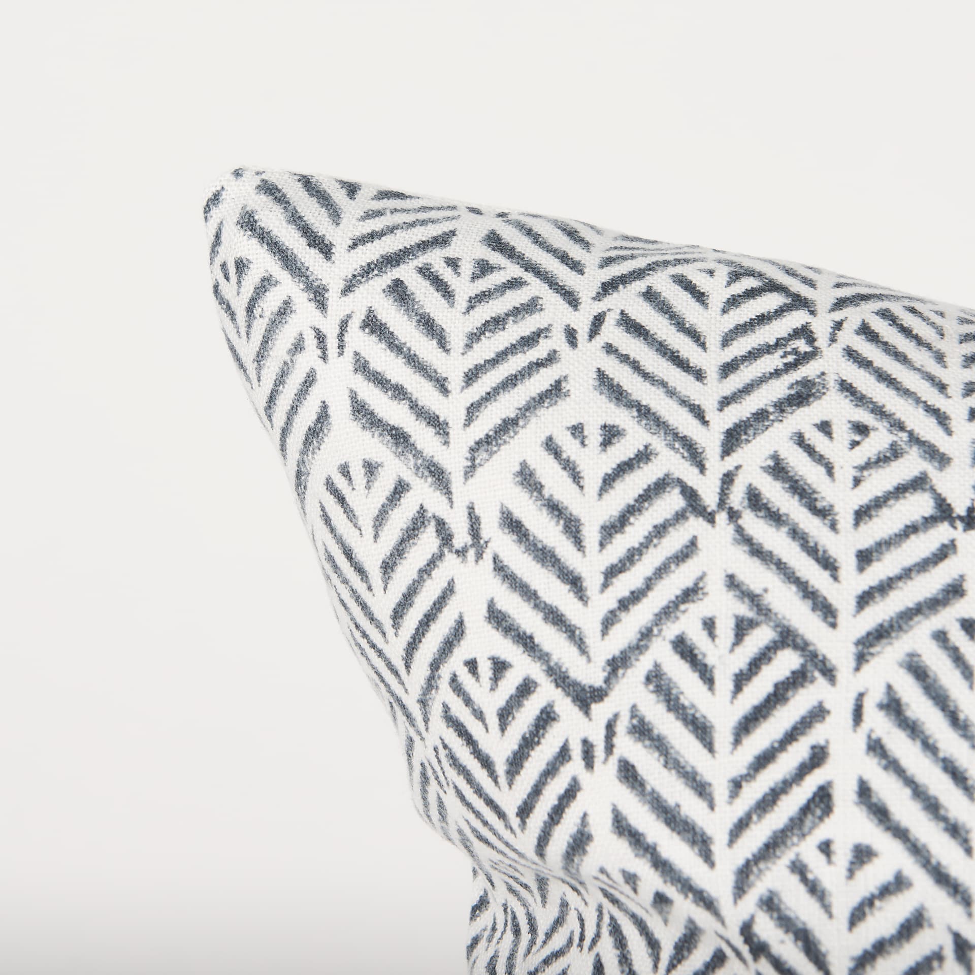 Jennelle 22x22 Cream w/ Indigo Print Linen Square Pillow Cover — product photograph