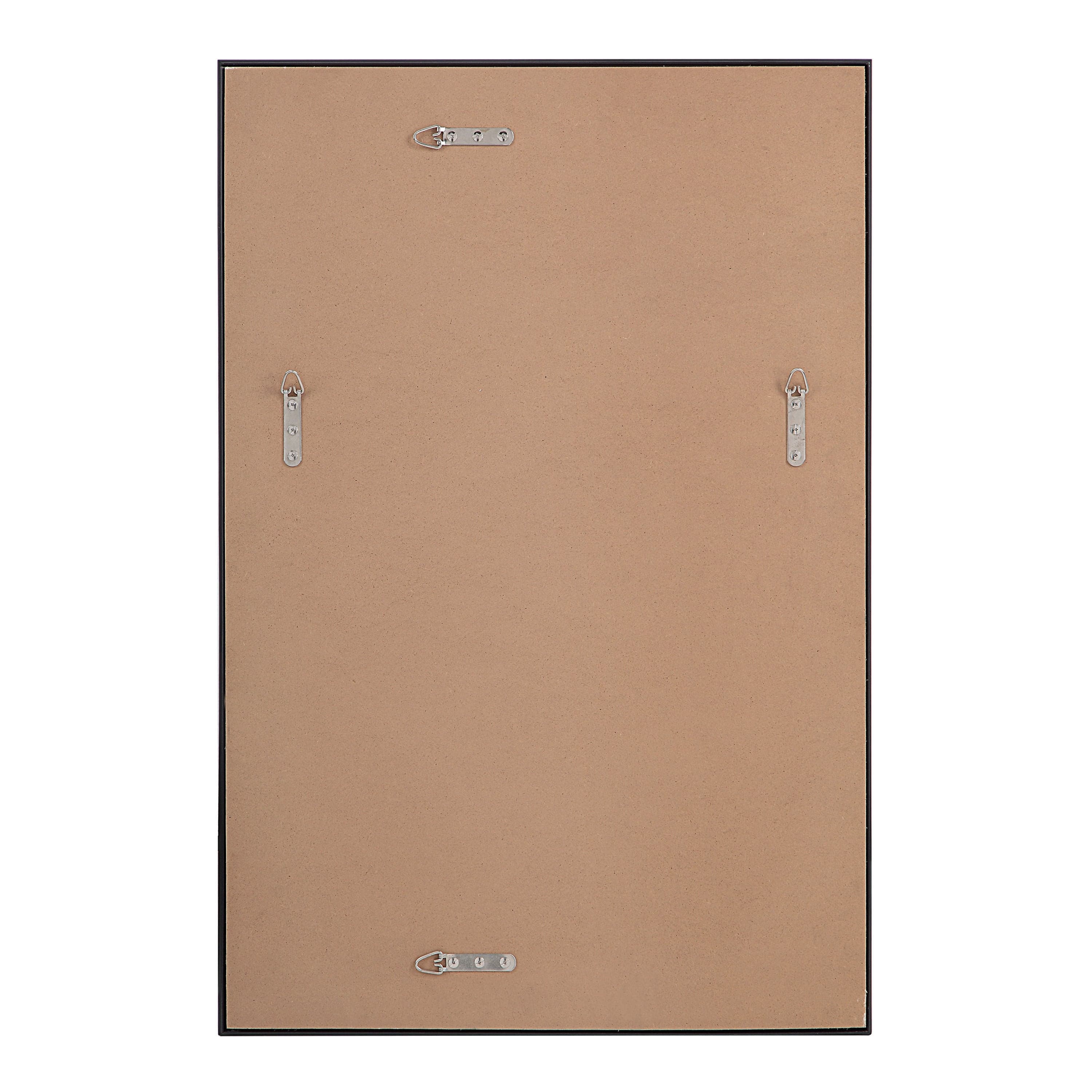 Reynolds — product photograph