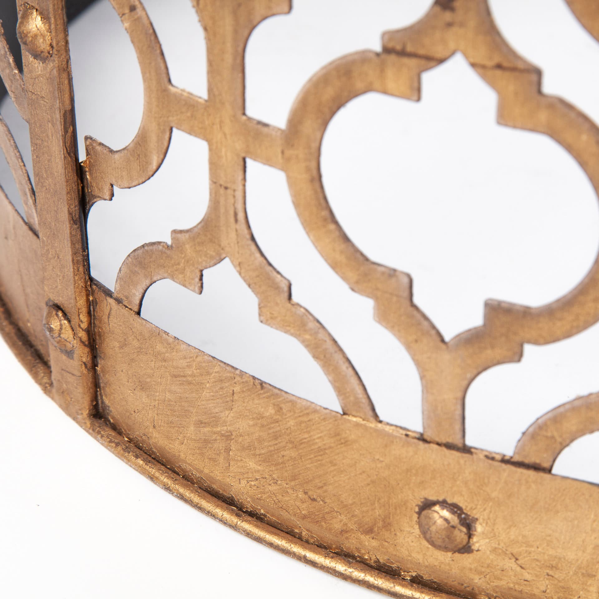 Rudebekia (Set of 2) 16L x 16W Gold Round Metal Accent Tables — product photograph