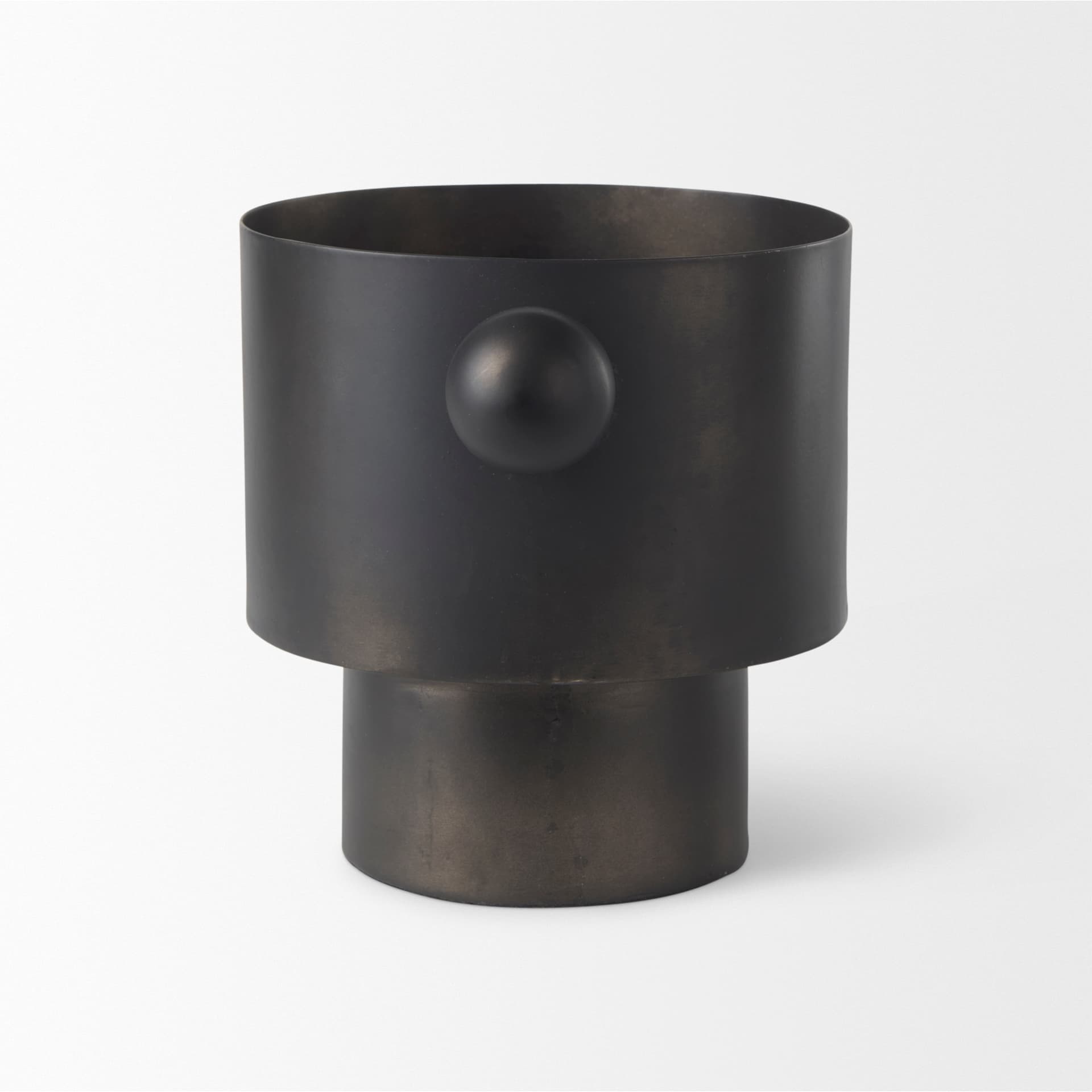 Juno 6.5H Medium Black Iron Vase — product photograph