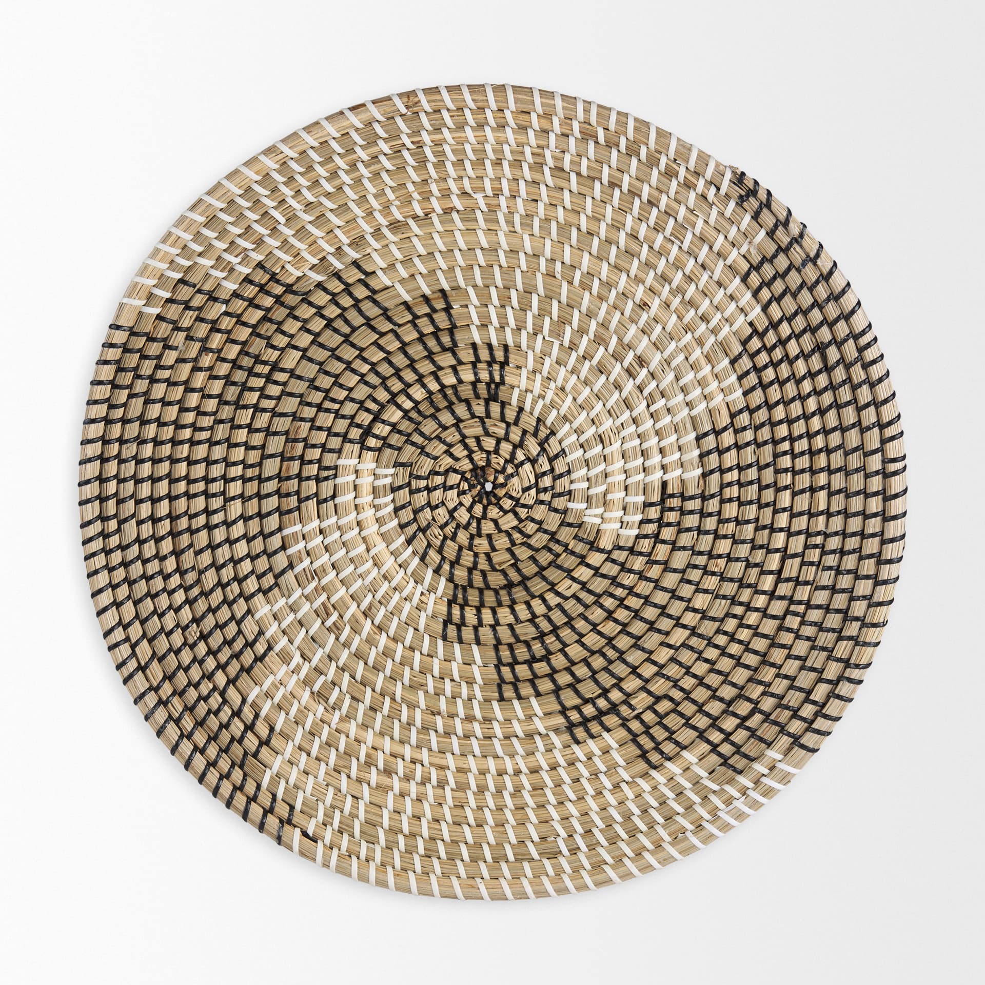 Luna 18.0L x 18.0W x 3.0H Large Light Brown Seagrass Round Wall Hanging Plate — product photograph