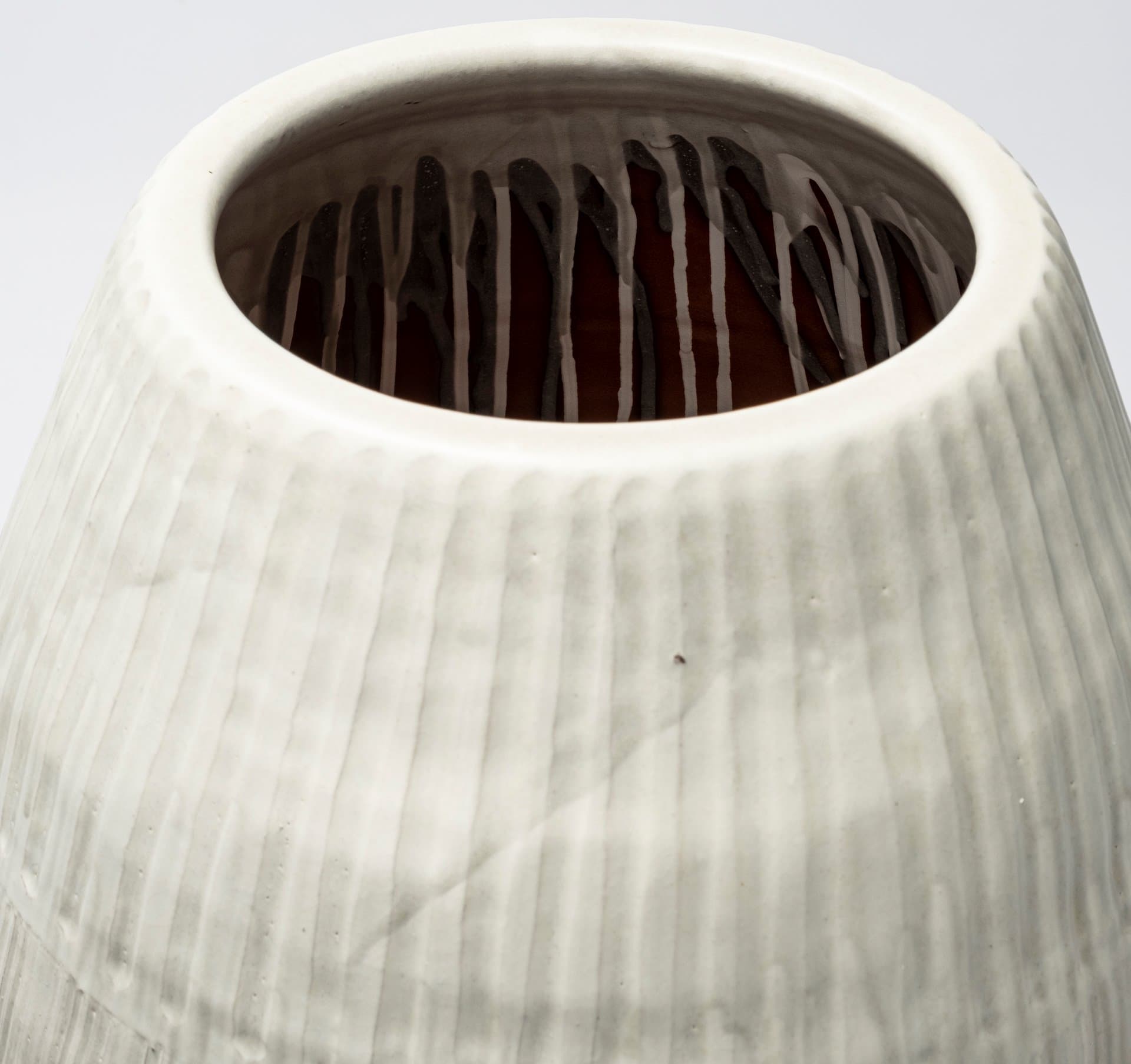Reyan Small Pearl White Ceramic Striped Vase — product photograph