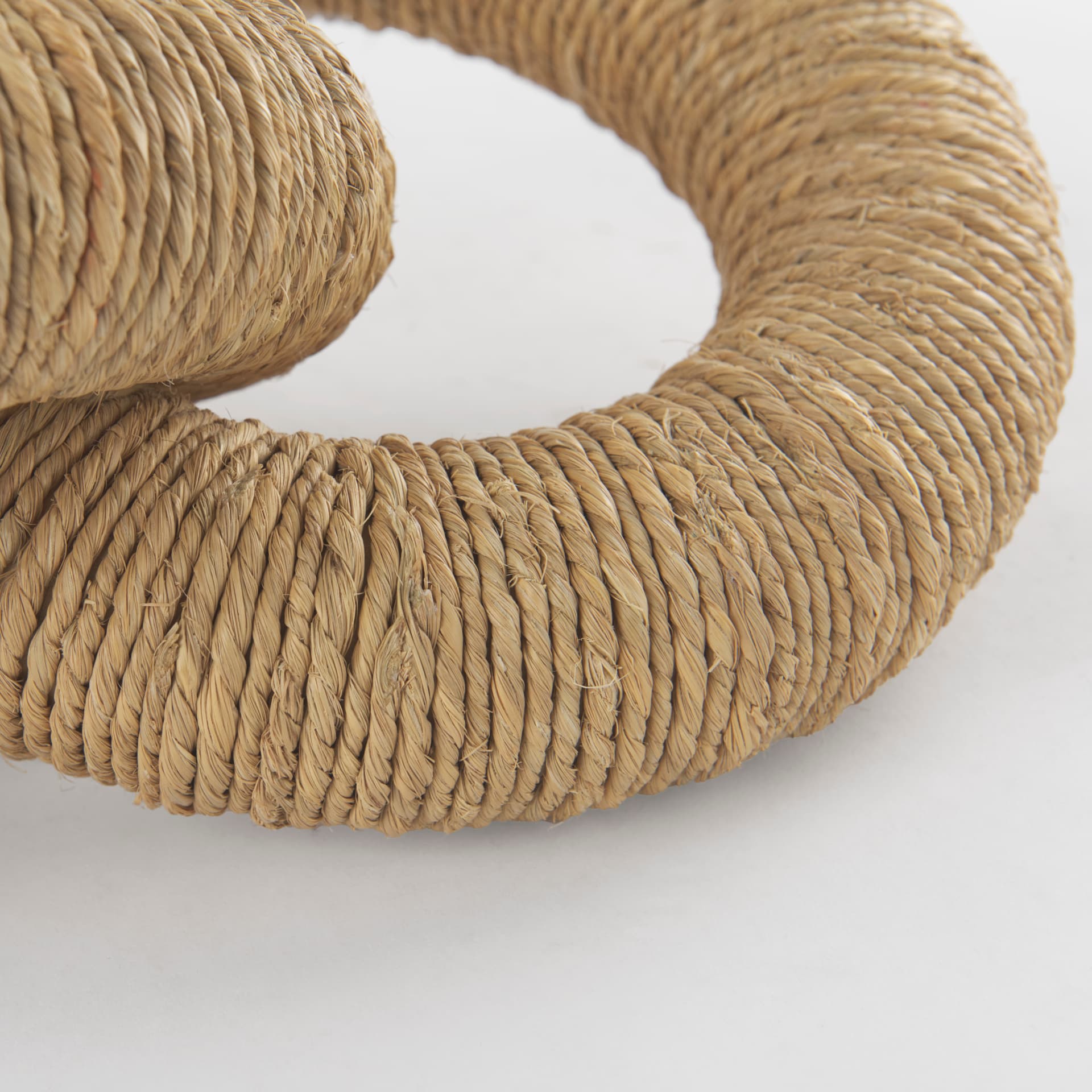 Alize Jute Wrapped Solid Wood Circular Chain Link Decorative Object — product photograph