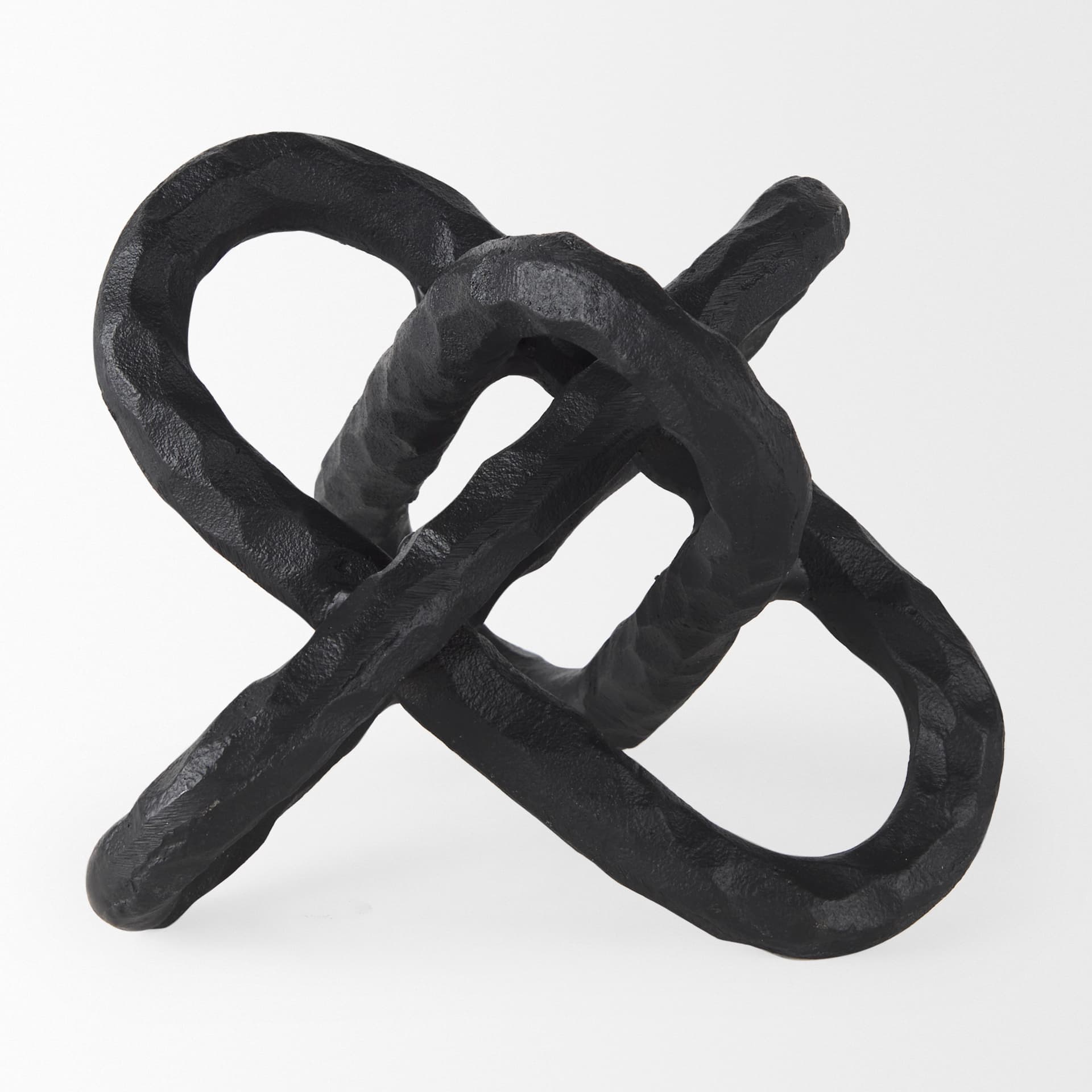 Wilhelm I (Small) 7L x 7W Black Metal Link Decor Object — product photograph