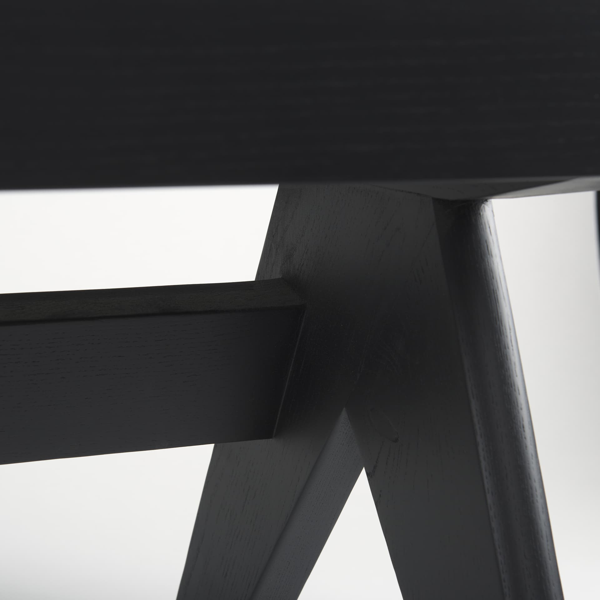 Arvin 59.1L x 17.7W x 18.1H Black Wooden Bench — product photograph
