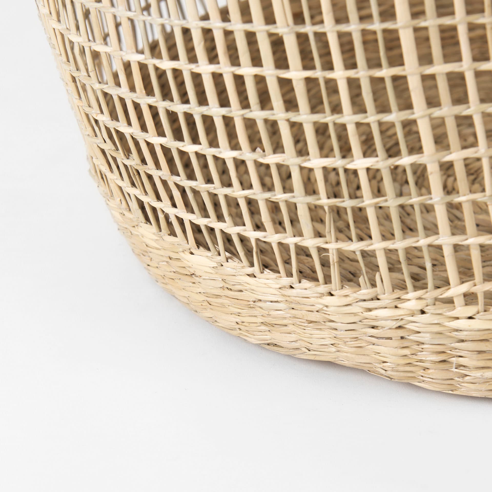 Bowie 19.7L x 19.7W x 19.7H (Set of 3) Medium Brown Seagrass Round Basket W/ Handles — product photograph
