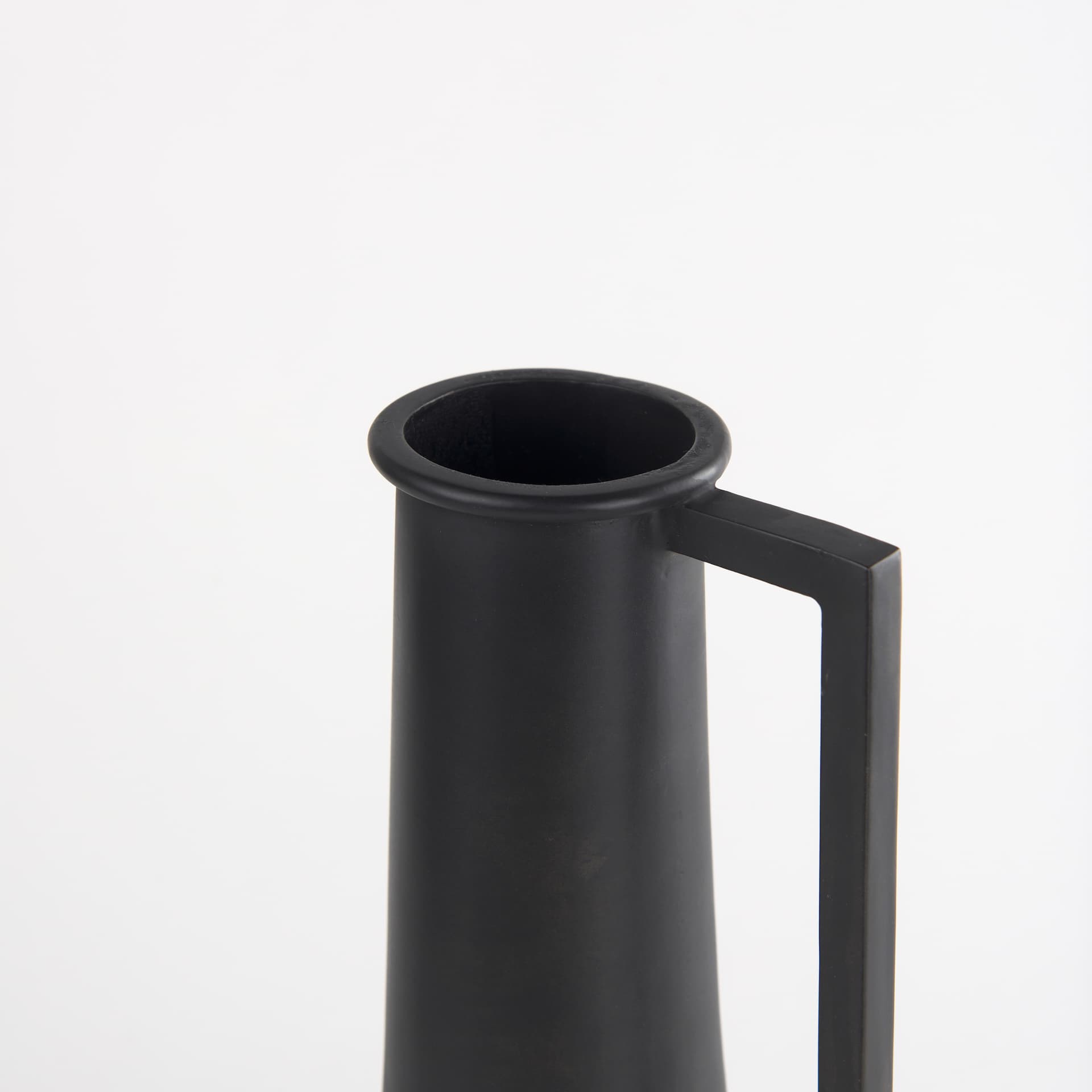 Aubrey Small 14.0H Black Iron Flower Vase — product photograph