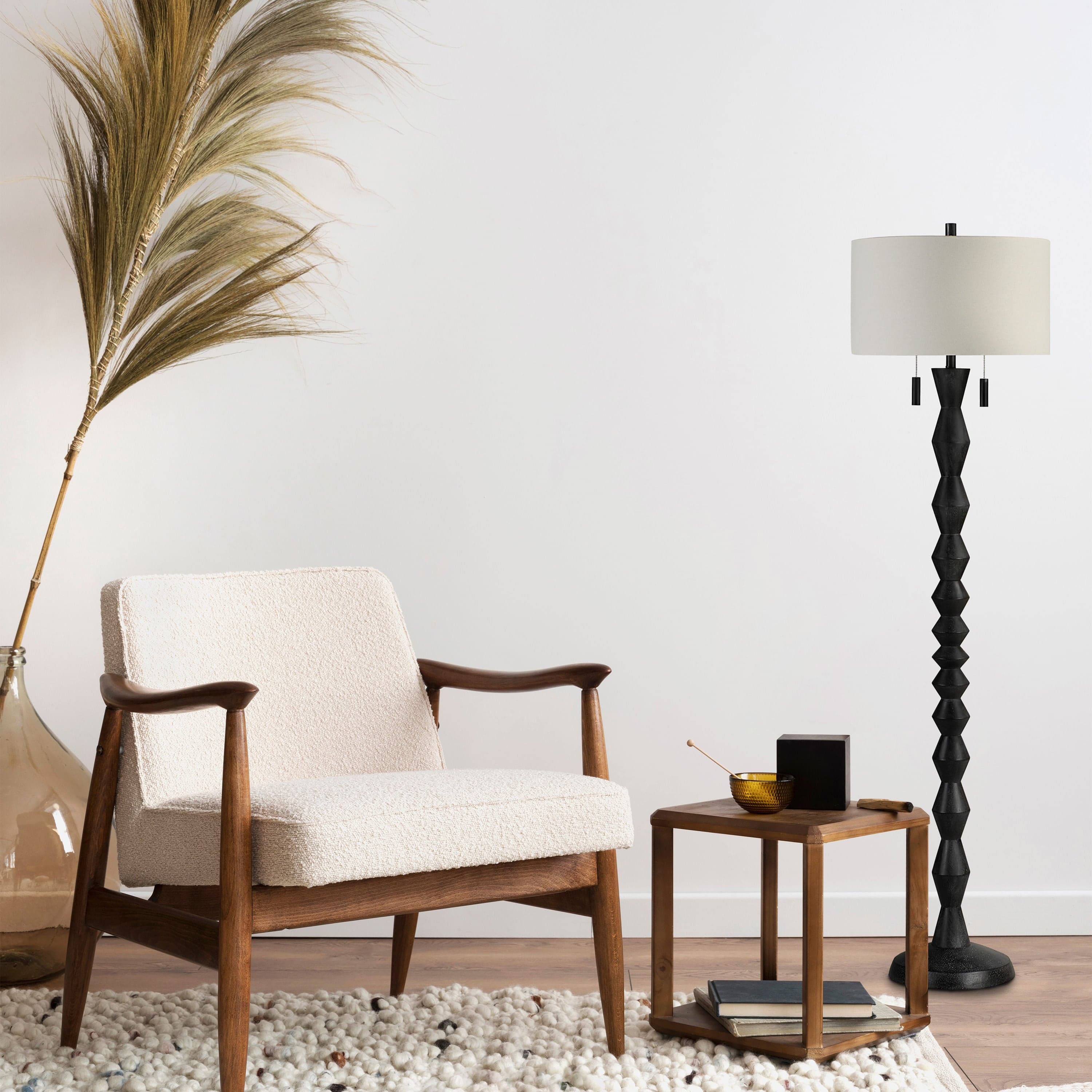 Phyllis — product photograph