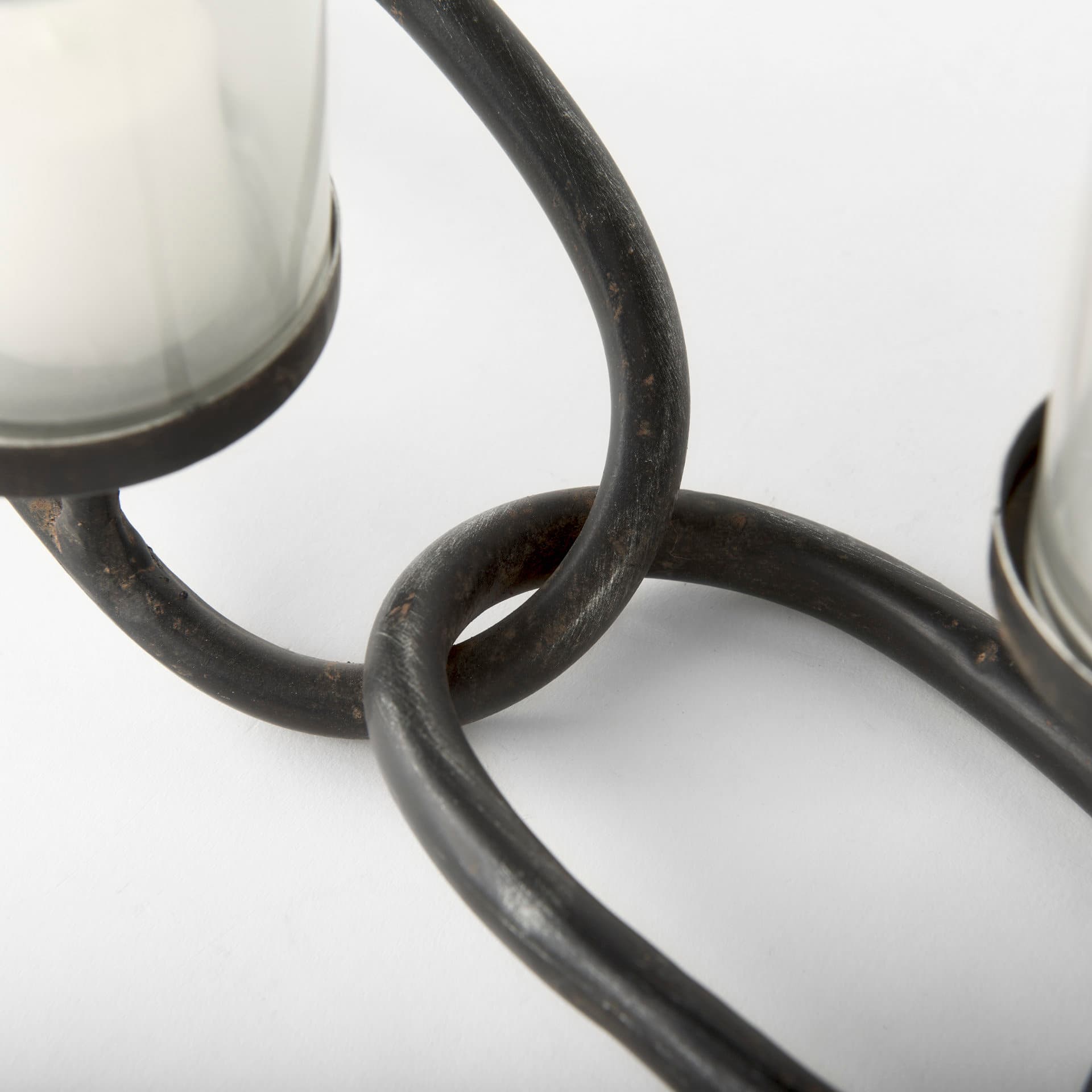 Quito Black Metal Chain-Link Five Candle Table Candle Holder — product photograph
