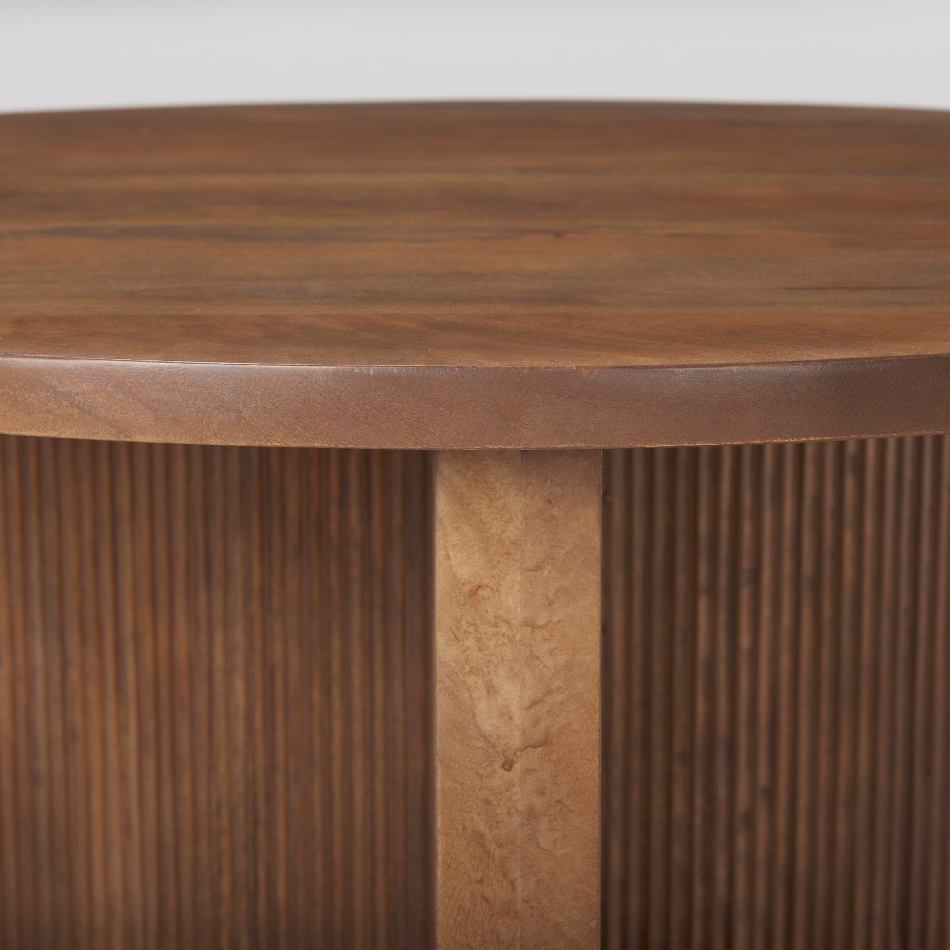 Enzo 32" Round Tabletop w/ Fluted Wood Base Foyer Accent Table — product photograph