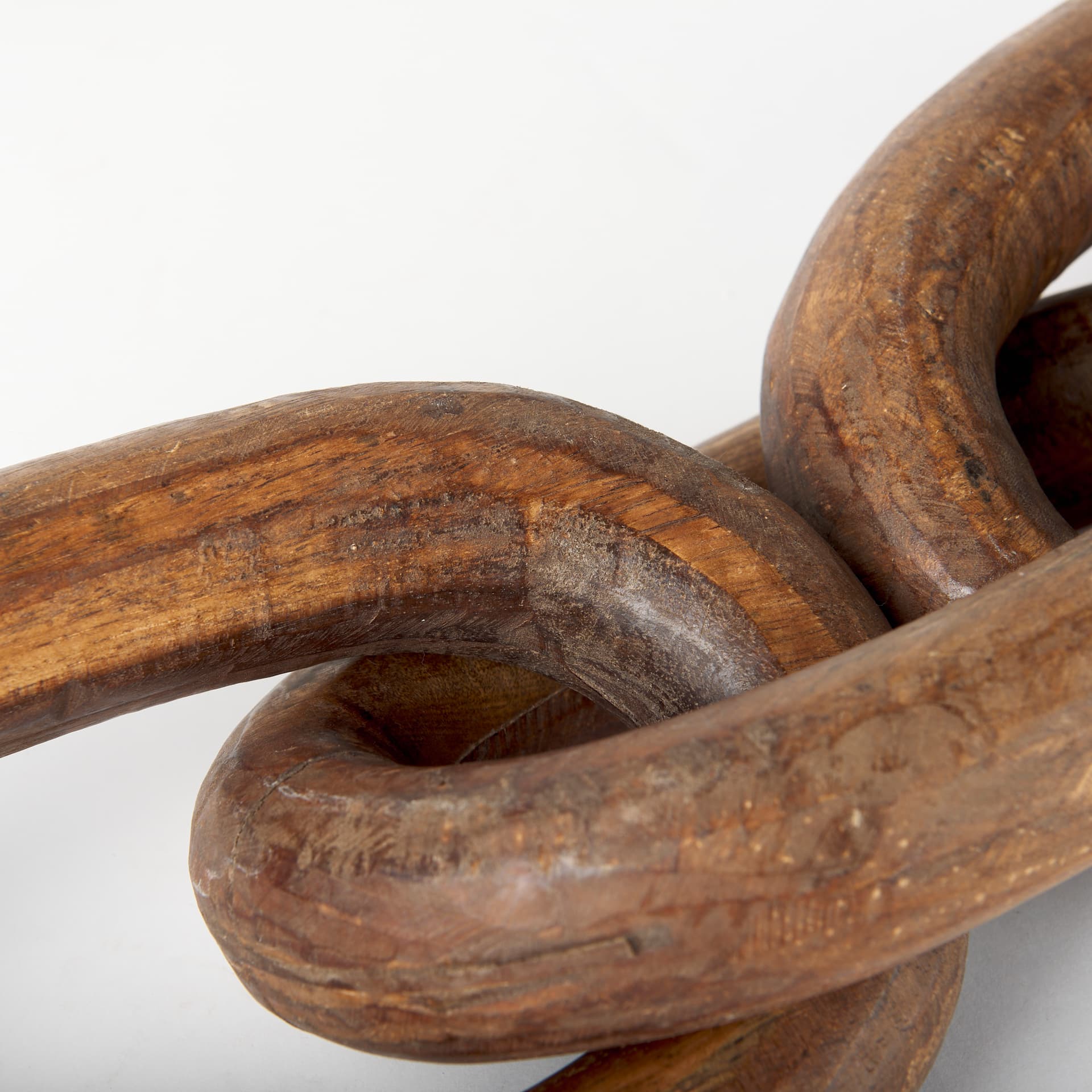 Tayla Large Medium Brown Wood Chain Link — product photograph