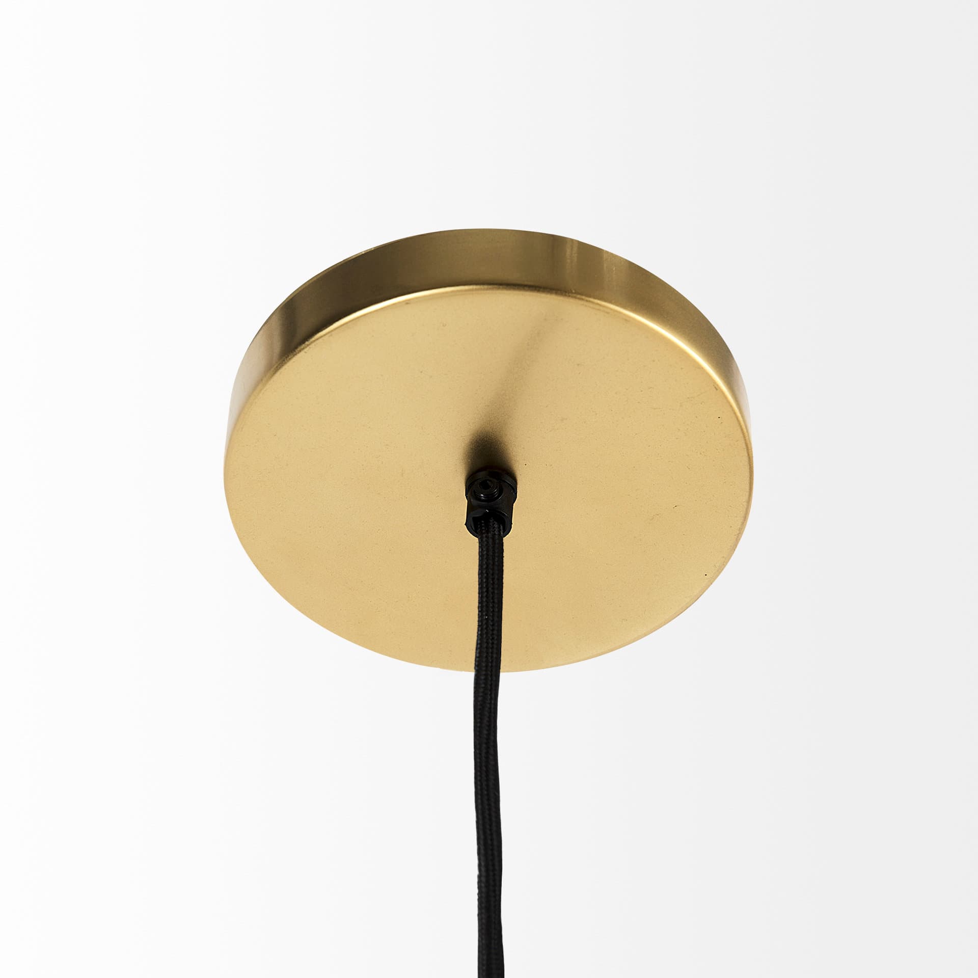 Halycon 16.0L x 16.0W x 20.0H Gold Mesh and Iron Pendant Light — product photograph