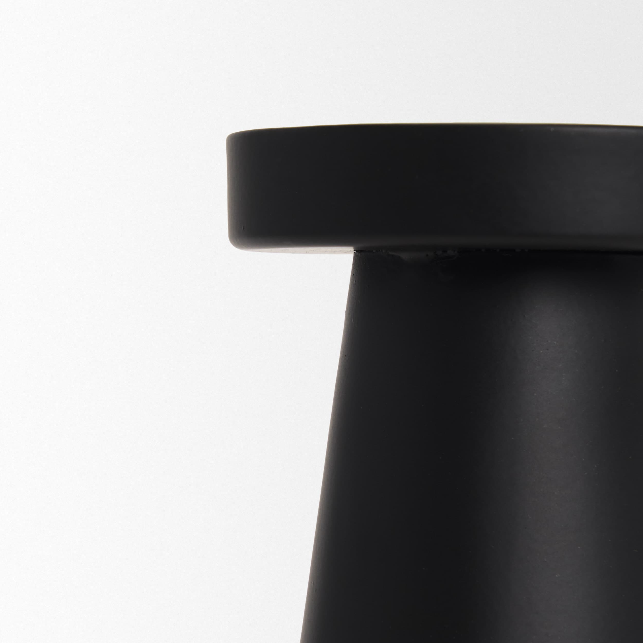 Quadir Medium Matte Black Metal Candle Holder — product photograph