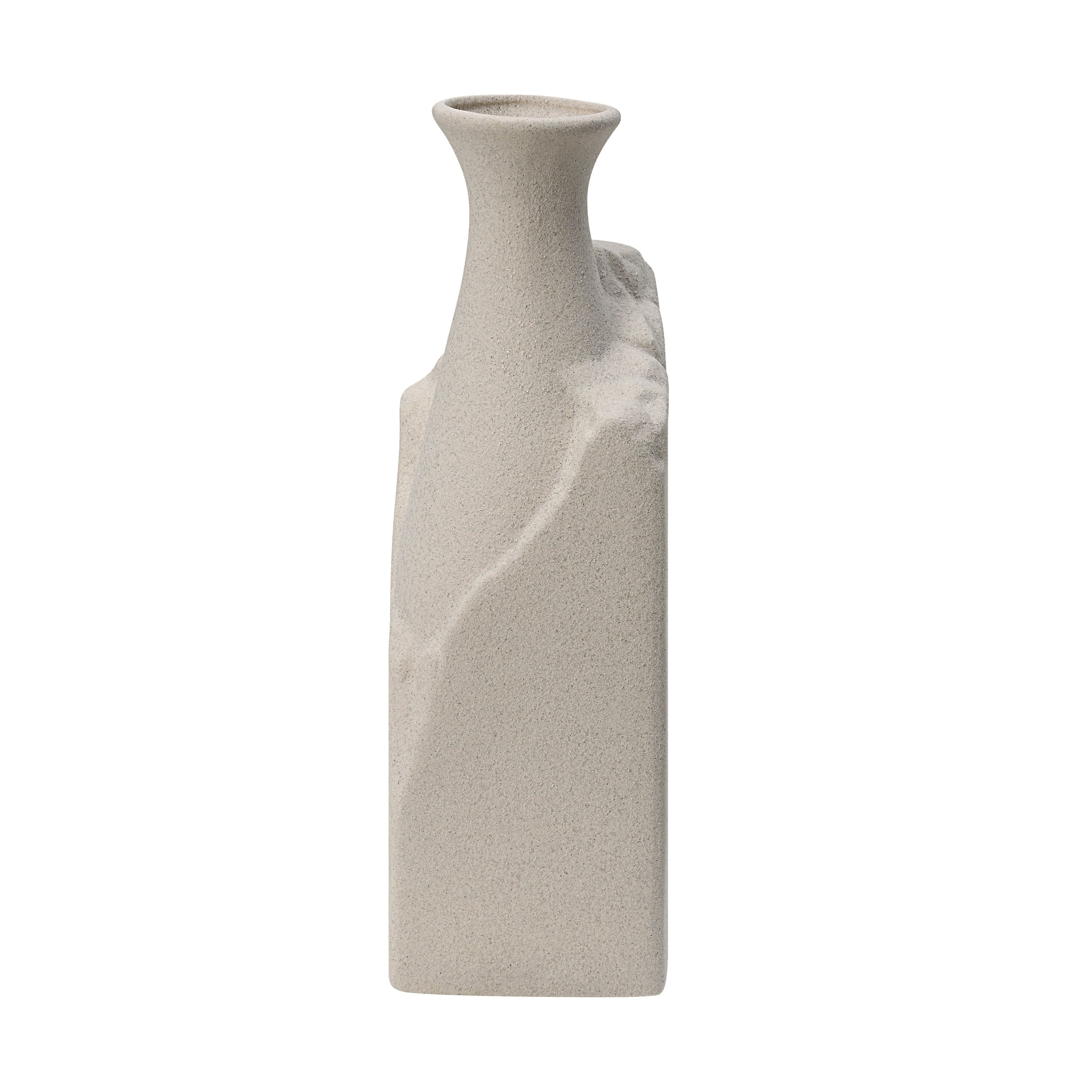 Adonia — product photograph