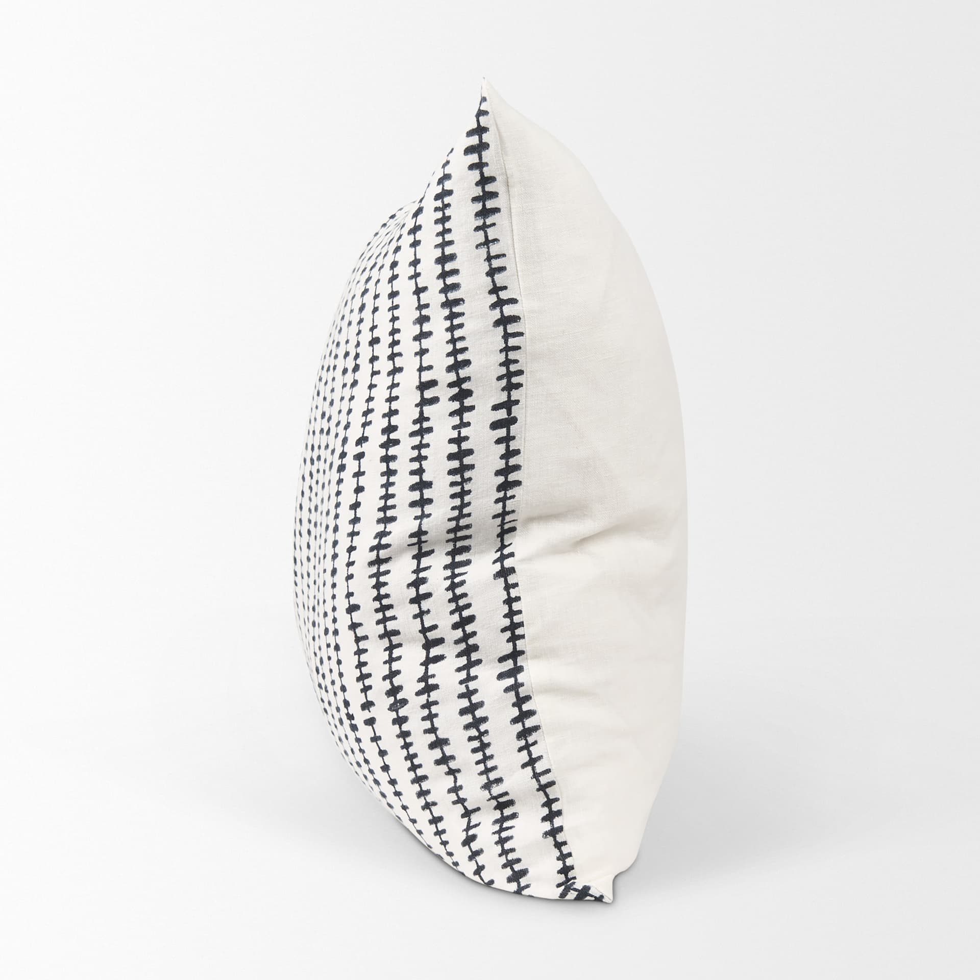 Jenna 22x22 Cream w/ Black Print Linen Square Decorative Pillow Cover — product photograph