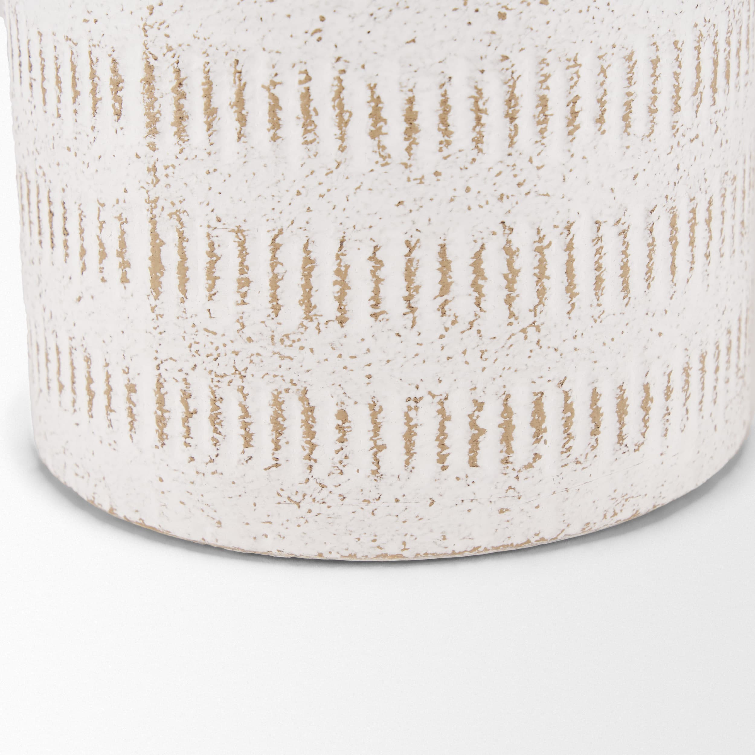 Tisha Small White W/ Terracotta Distressing Metal Vase — product photograph