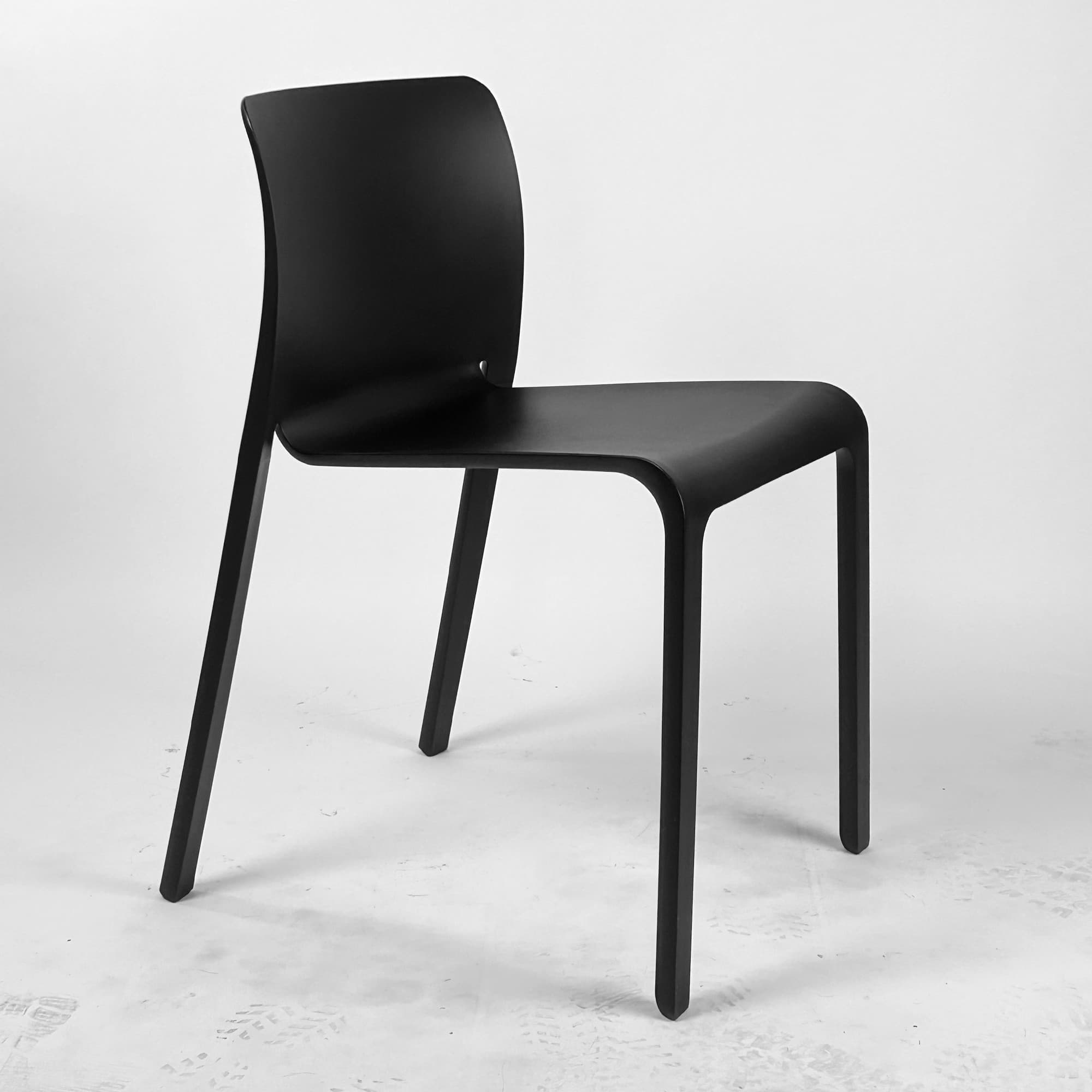 Faro Stackable Chair — product photograph