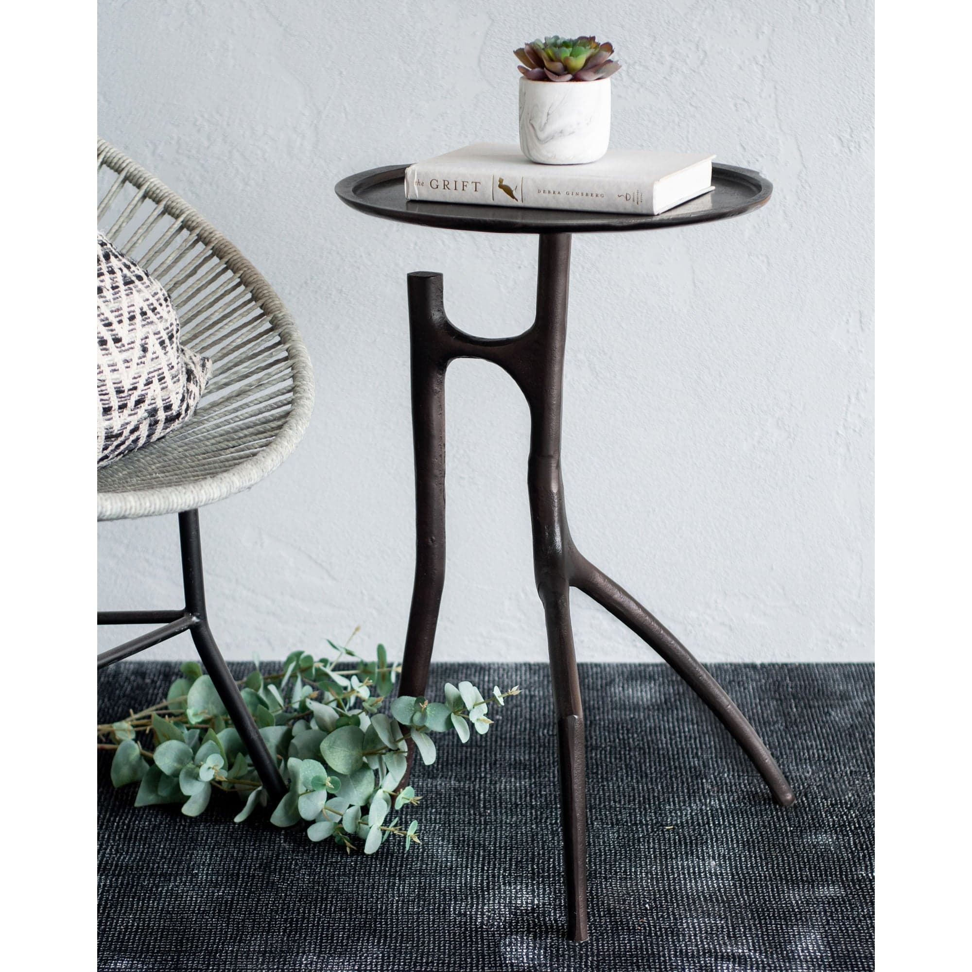 Maadi — product photograph