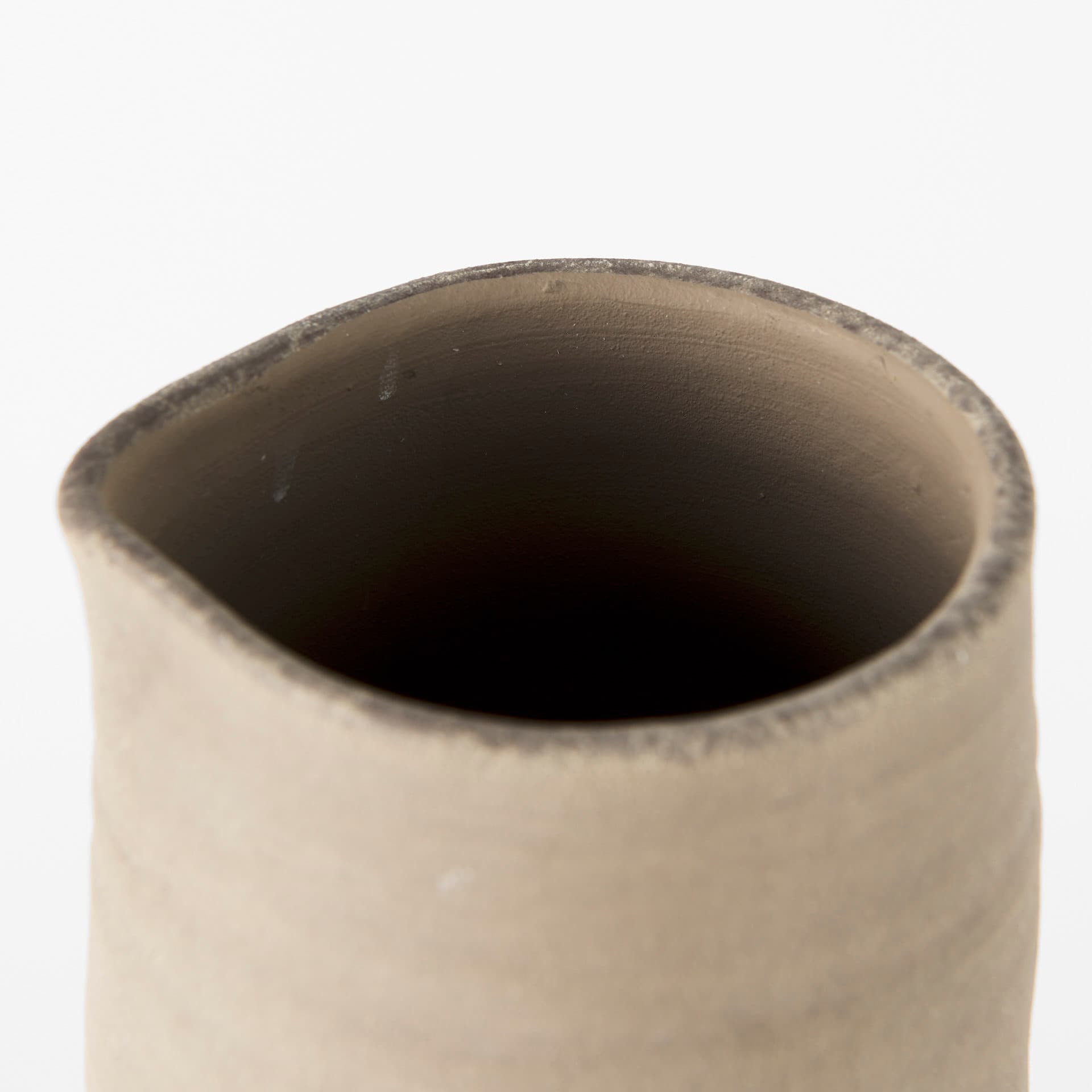 Garand Large 18.8H Two-Toned Black/Natural Ceramic Jug — product photograph